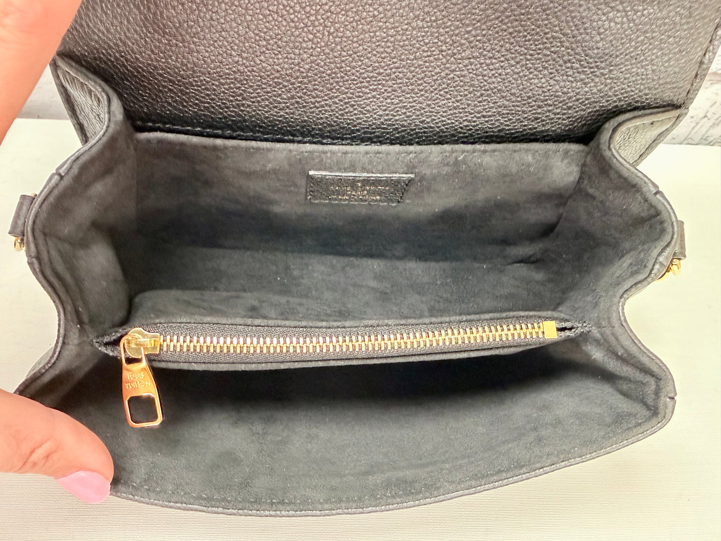 Louis Vuitton Empreinte Leather Metis East West (Black) - Like New/Unused