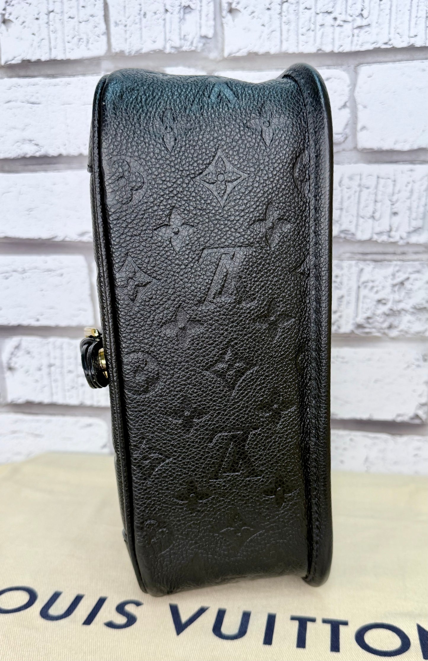 Louis Vuitton Empreinte Leather Diane (Black) - Excellent