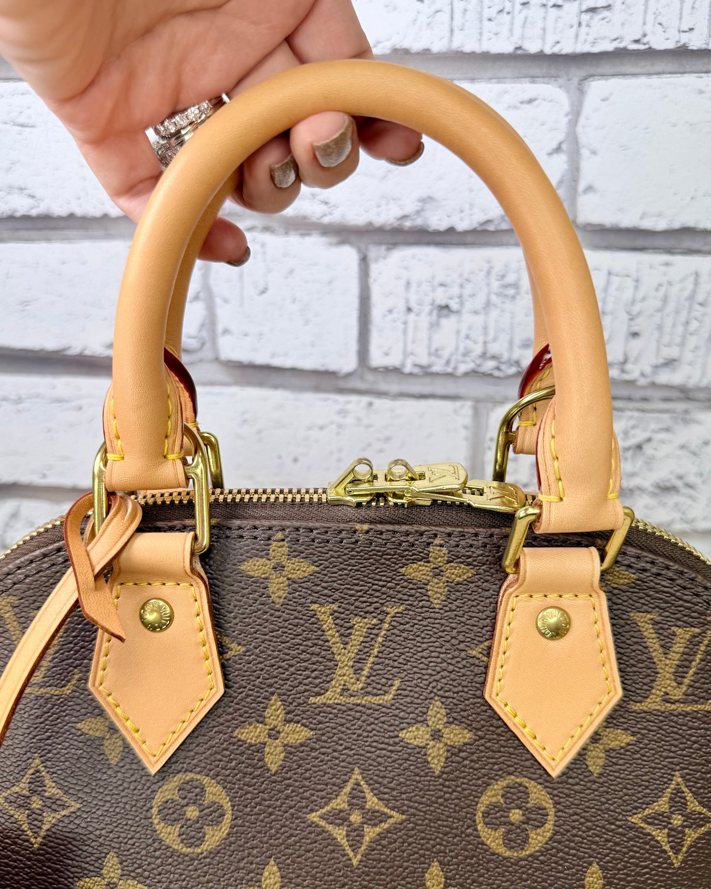 Louis Vuitton Alma BB (Monogram) - Excellent/Like New