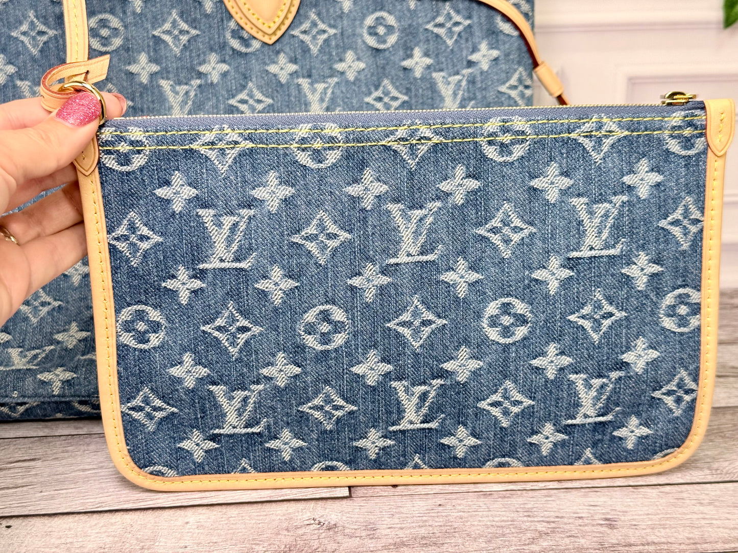 Louis Vuitton Denim Remix Neverfull MM - Excellent +