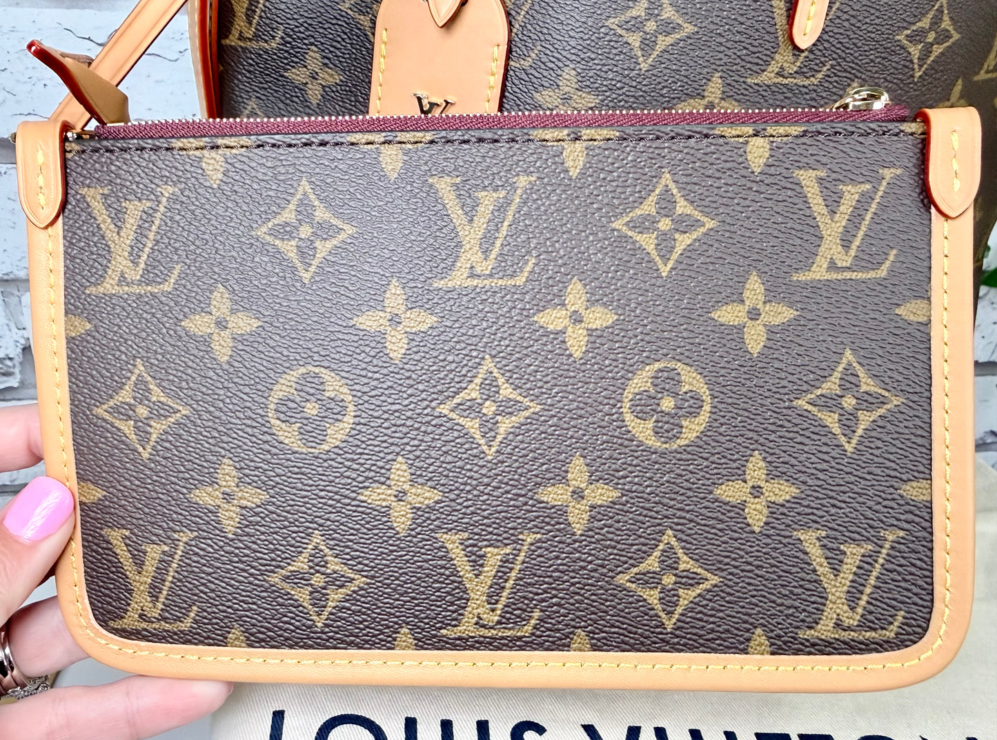 Louis Vuitton Carryall PM (Monogram) - Like New/Unused