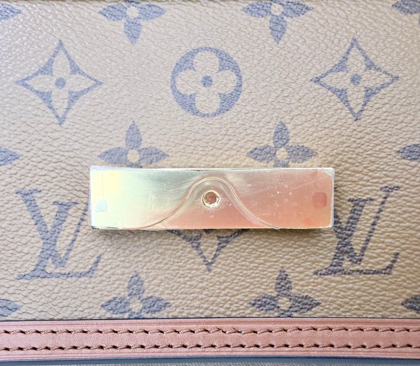 Louis Vuitton Chain Dauphine (Reverse Monogram) - Pristine