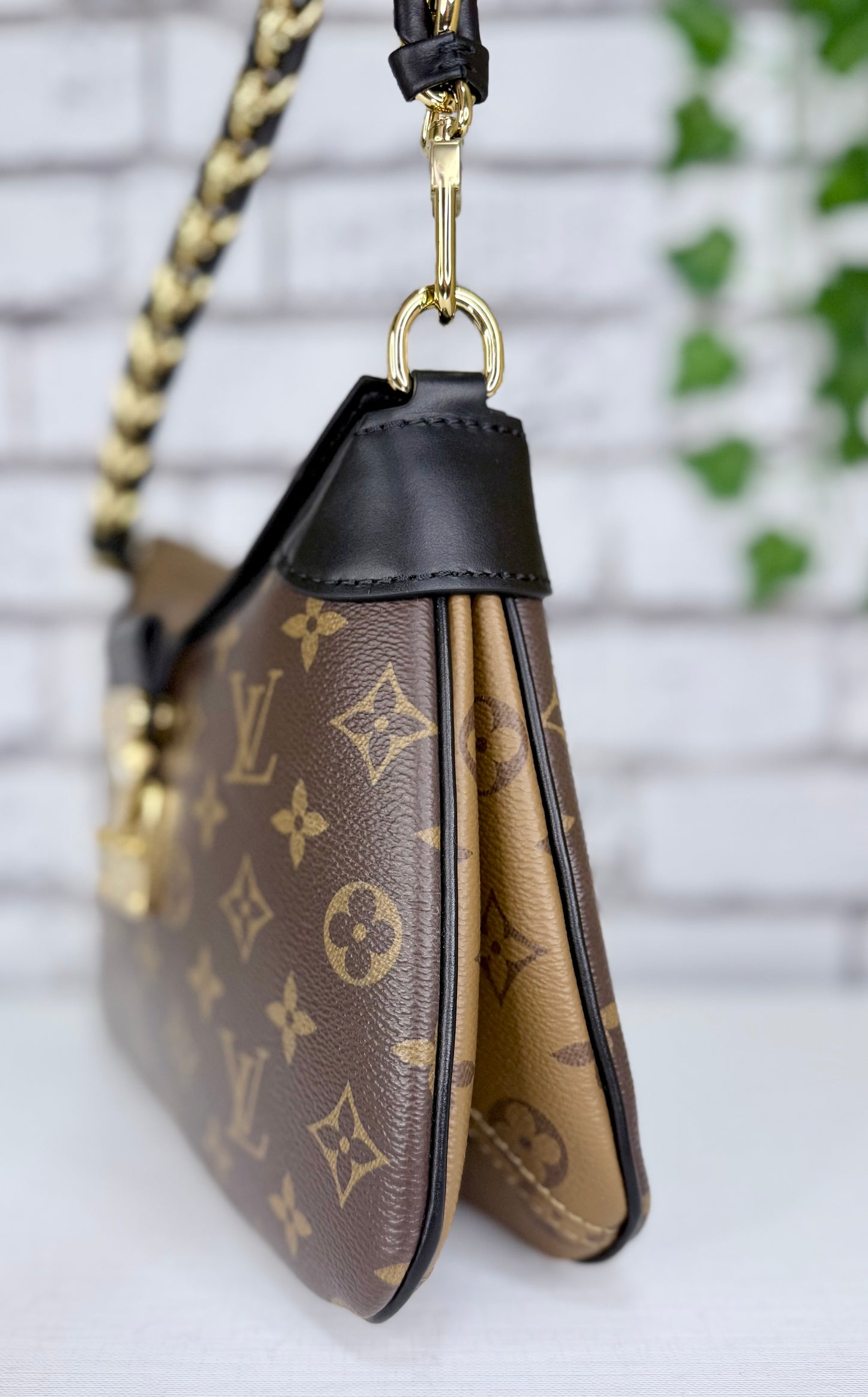 Louis Vuitton Twinny - Like New/Unused