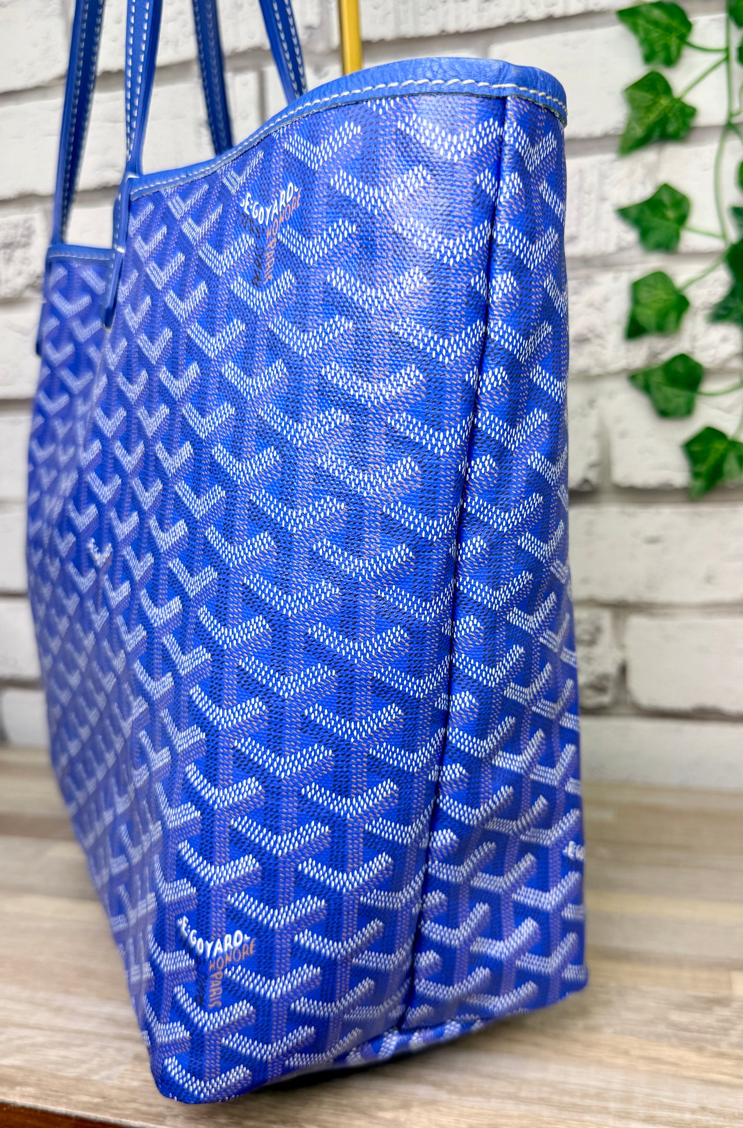 Preowned GOYARD St Louis PM Tote w/ Pouch - Sky Blue