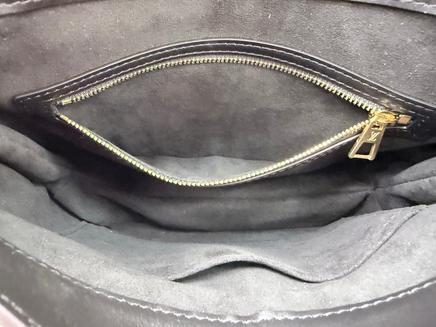 Louis Vuitton Twinny (Monogram/Reverse Monogram) - Pristine