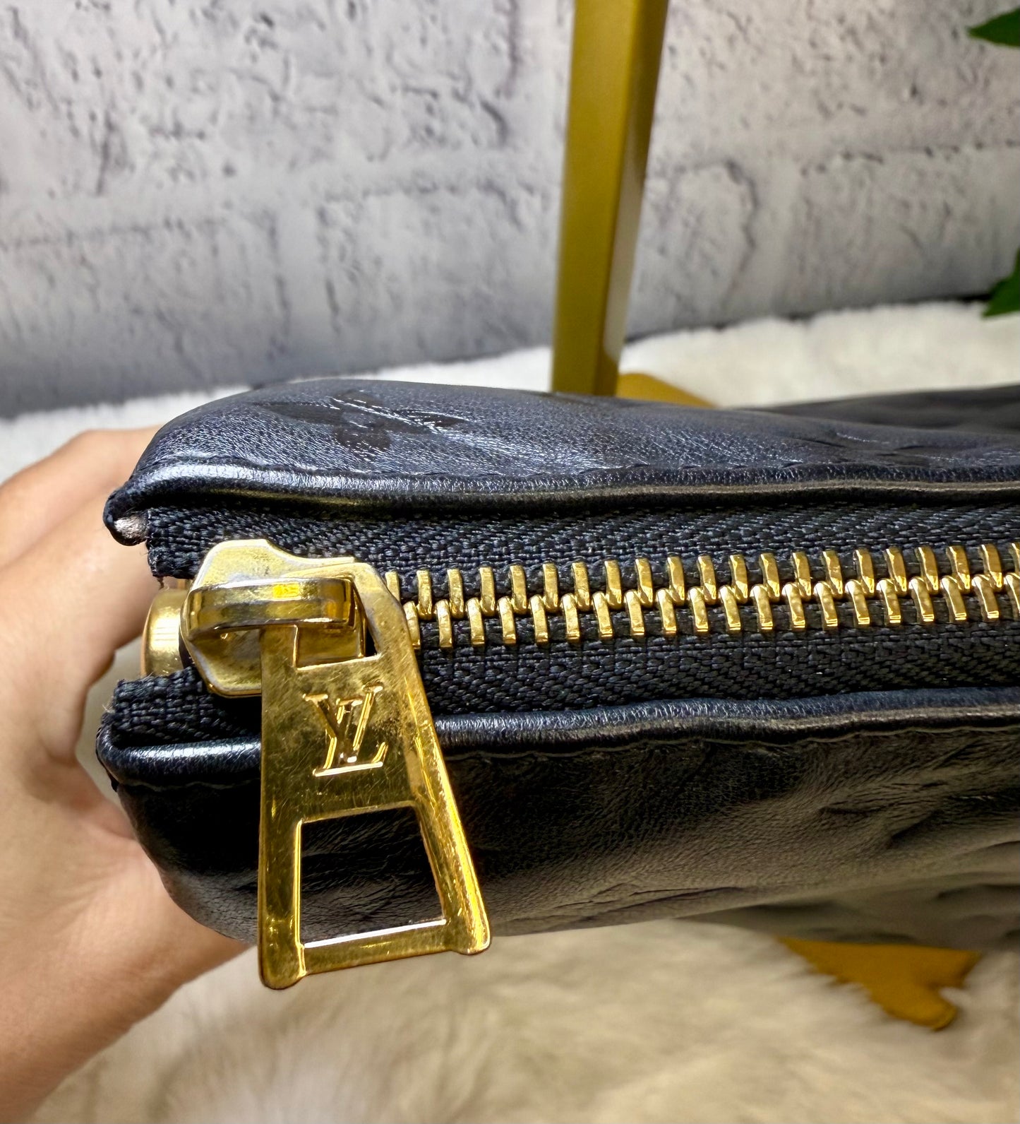 Louis Vuitton Coussin PM (Black)