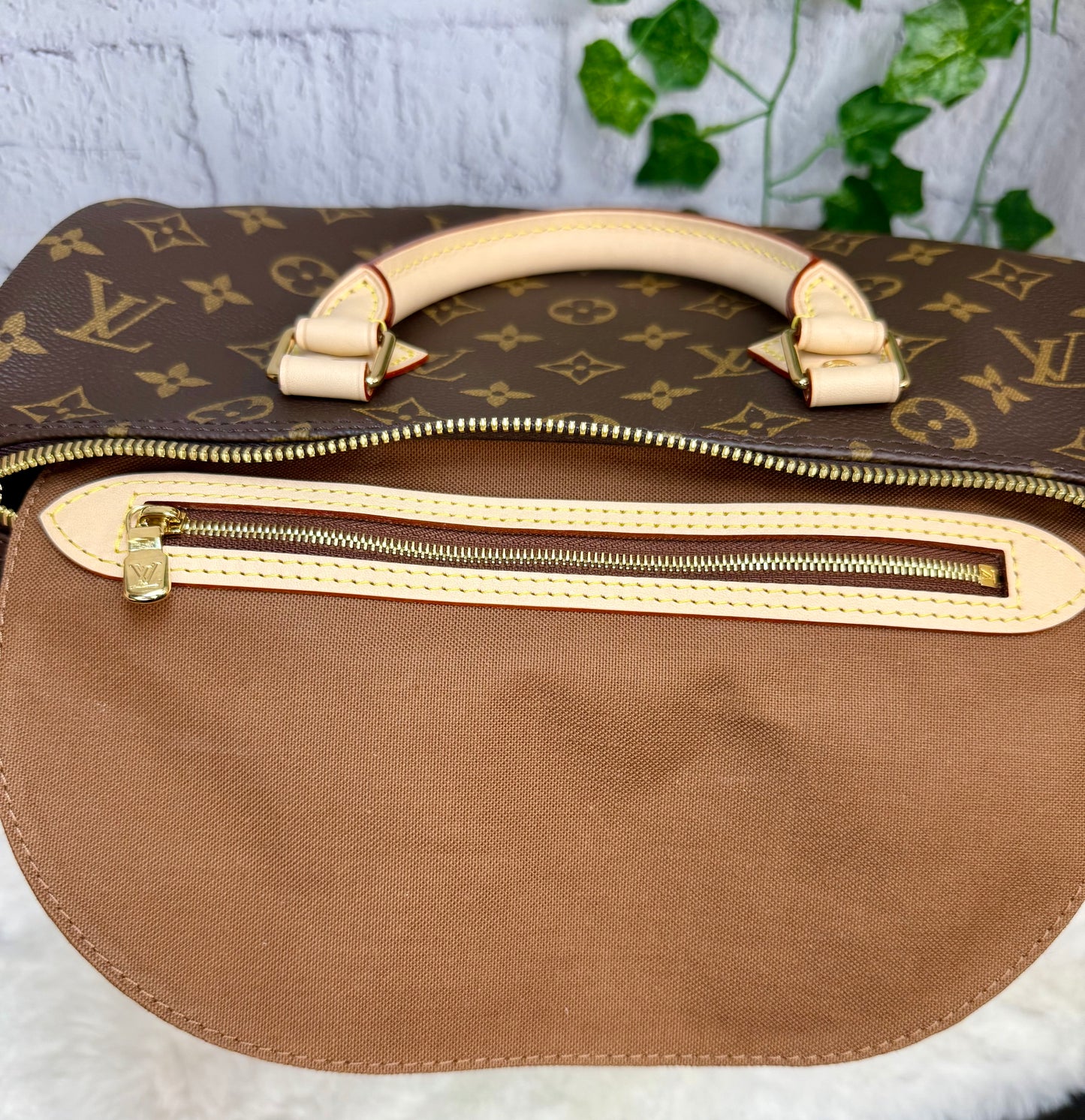 Louis Vuitton Monogram Speedy 30 Bandouliere
