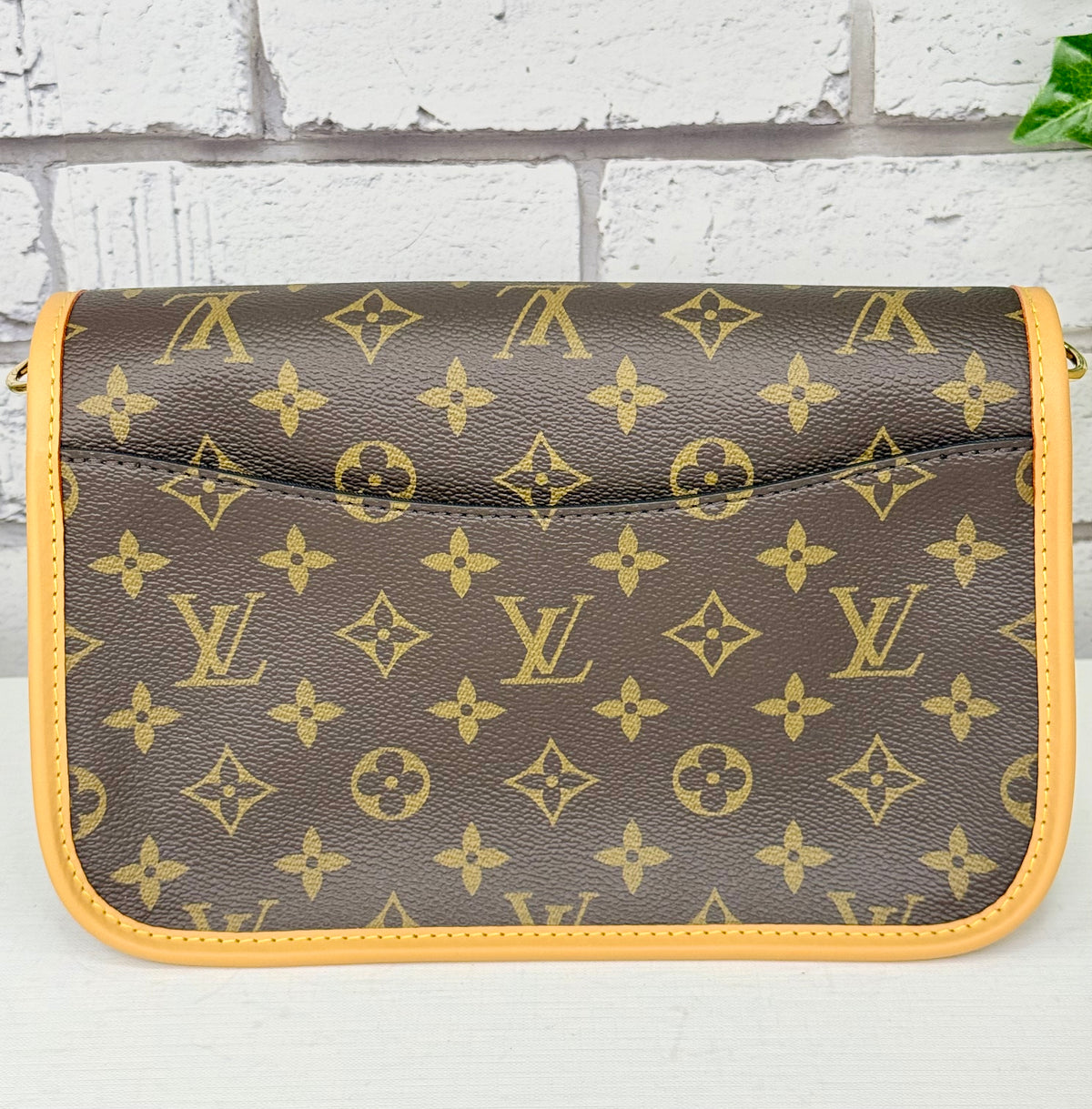 Louis Vuitton Diane (Monogram) - Like New