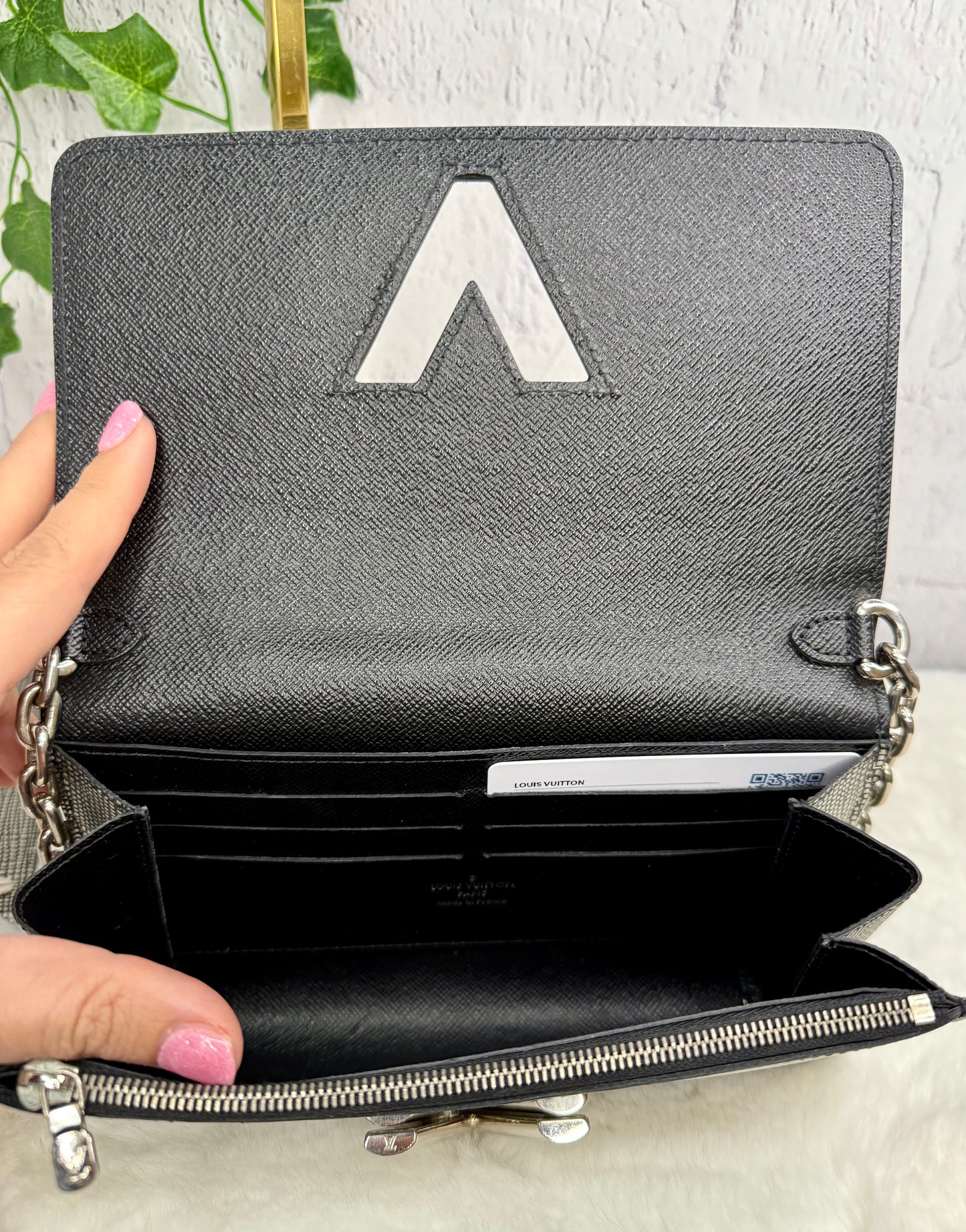 Louis Vuitton Metallic Silver and Black Epi Leather Twist Lock WOC