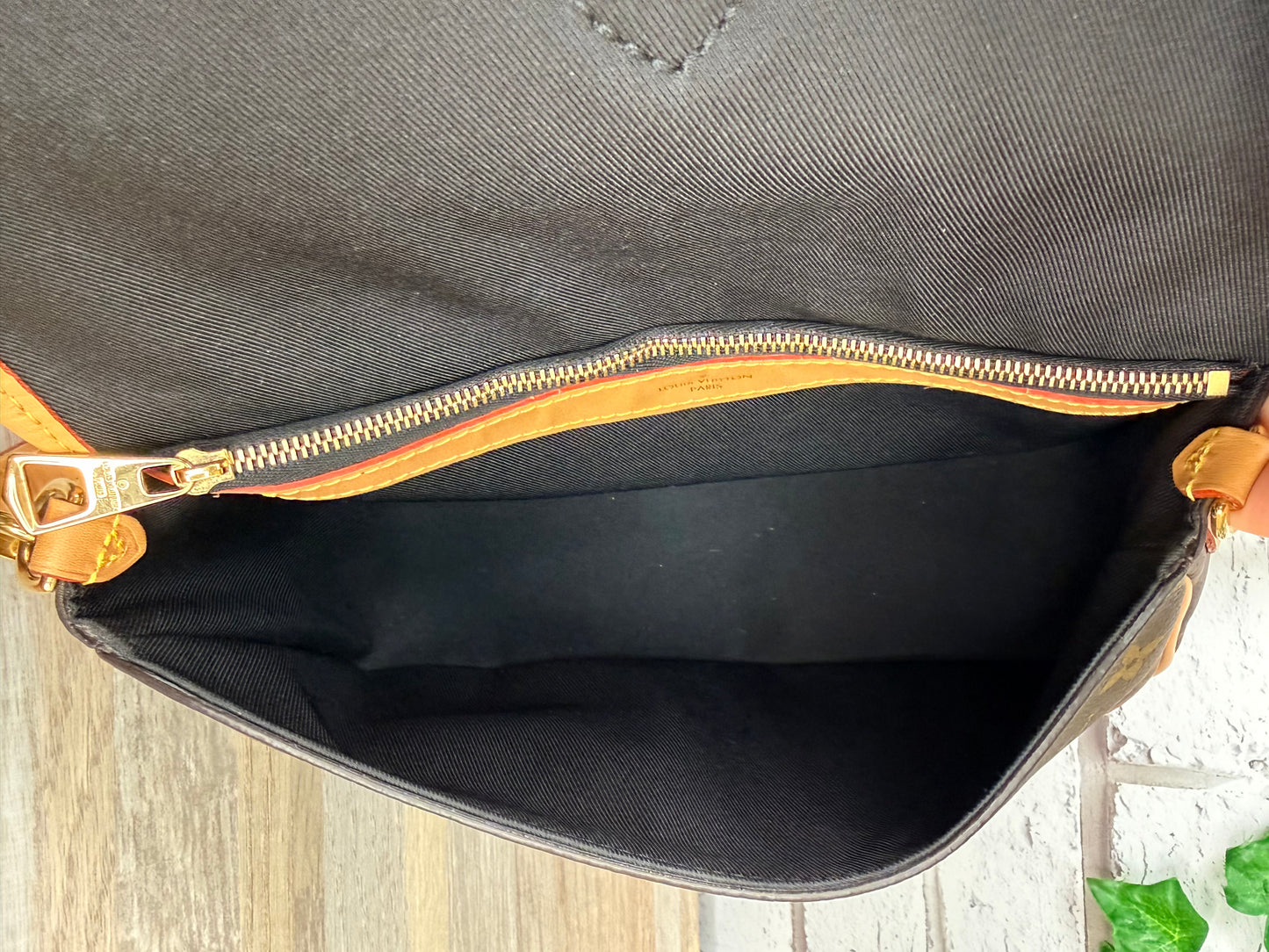 Louis Vuitton Monogram Diane (Black)
