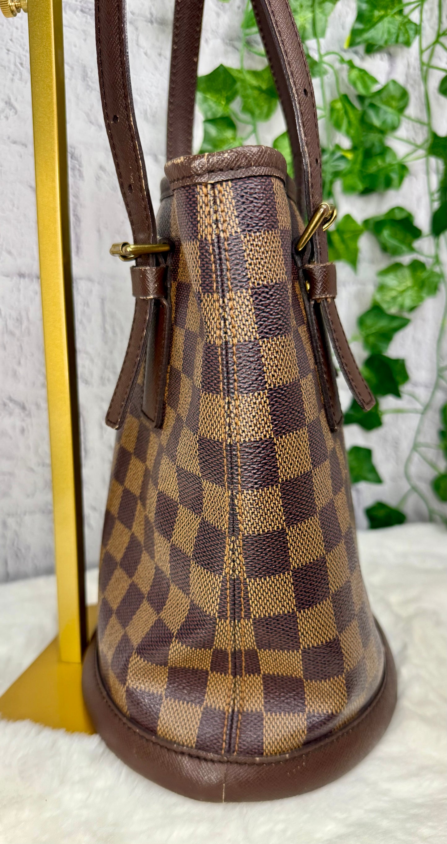 Louis Vuitton Damier Ebene Marais Bucket Bag