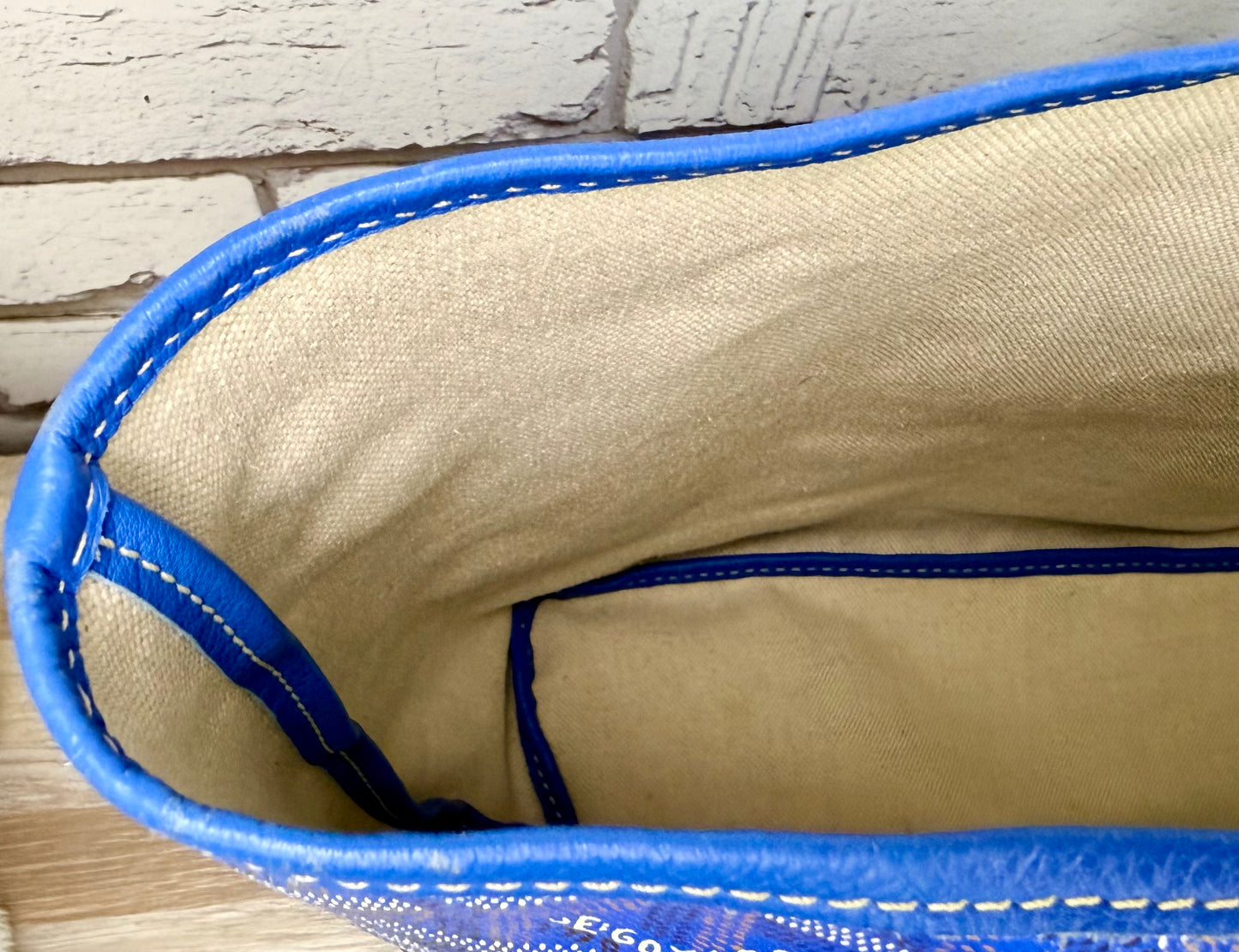 Preowned GOYARD St Louis PM Tote w/ Pouch - Sky Blue