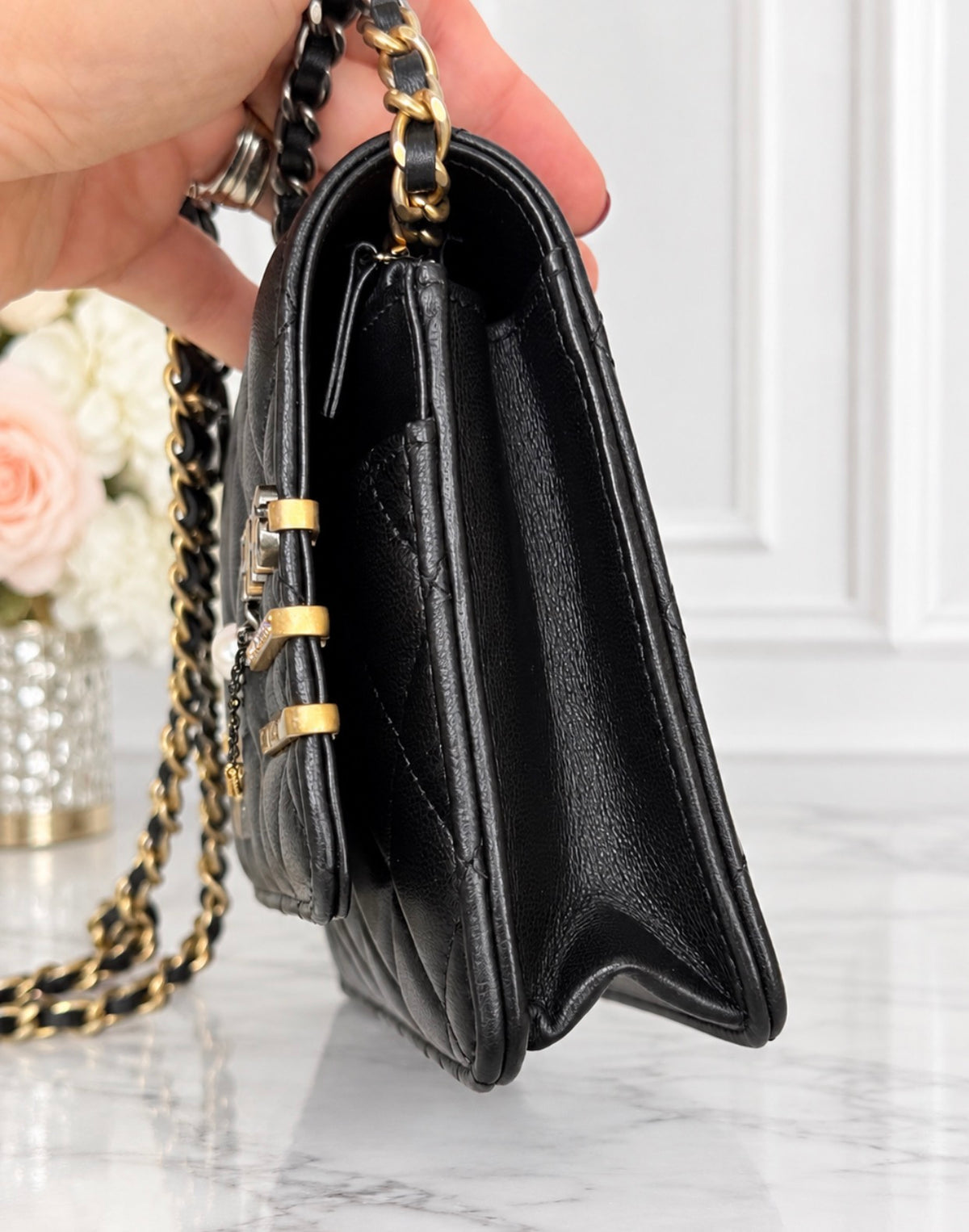 Chanel Coco Clips Wallet On Chain (Black Lambskin) - Excellent