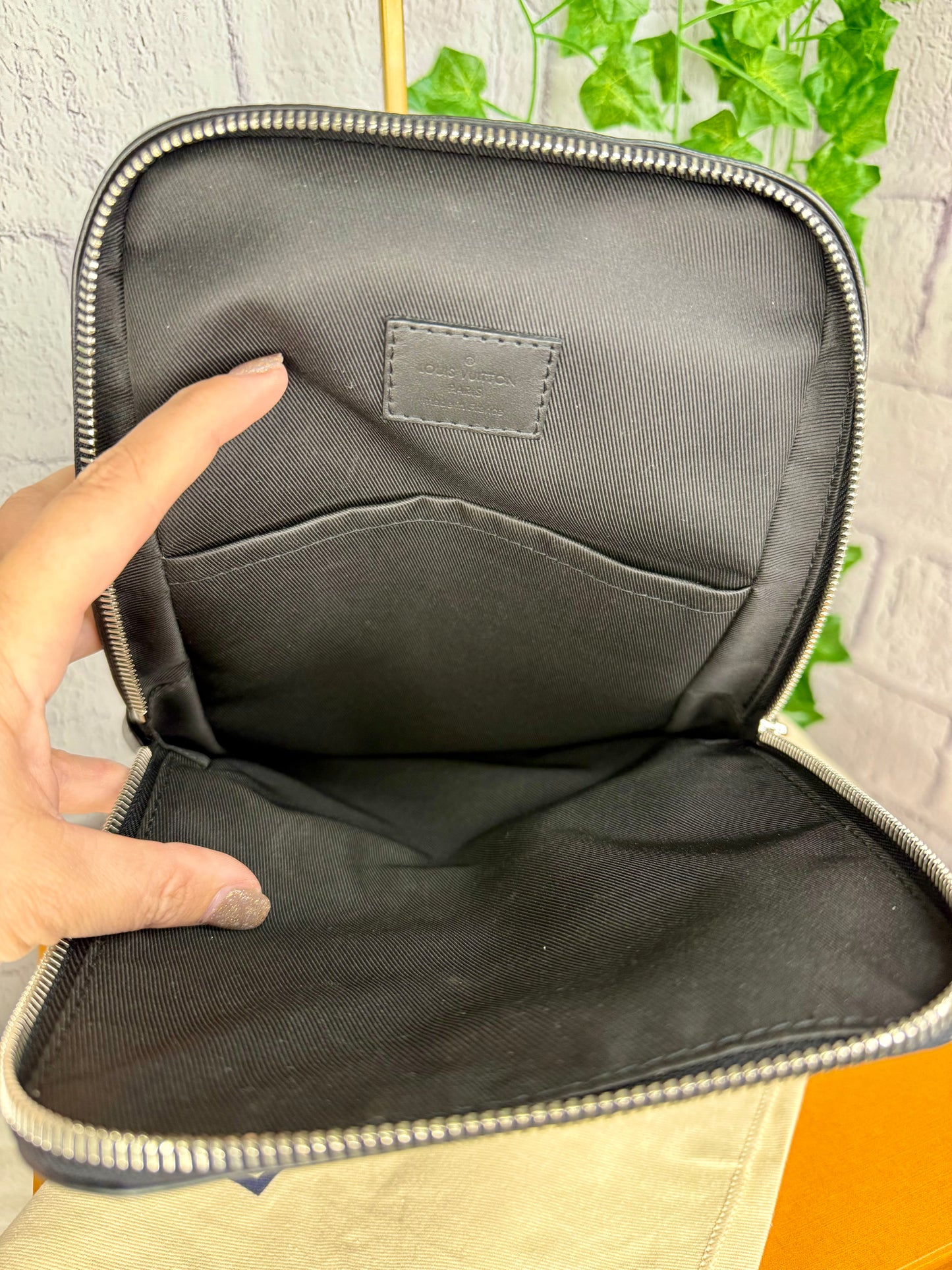 Louis Vuitton Damier Infini Onyx Avenue Sling Bag