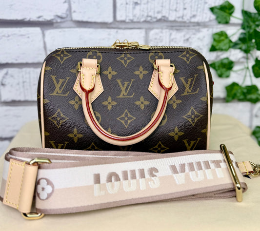 Louis Vuitton Speedy 20 Bandouliere (Monogram) - Like New/Unused
