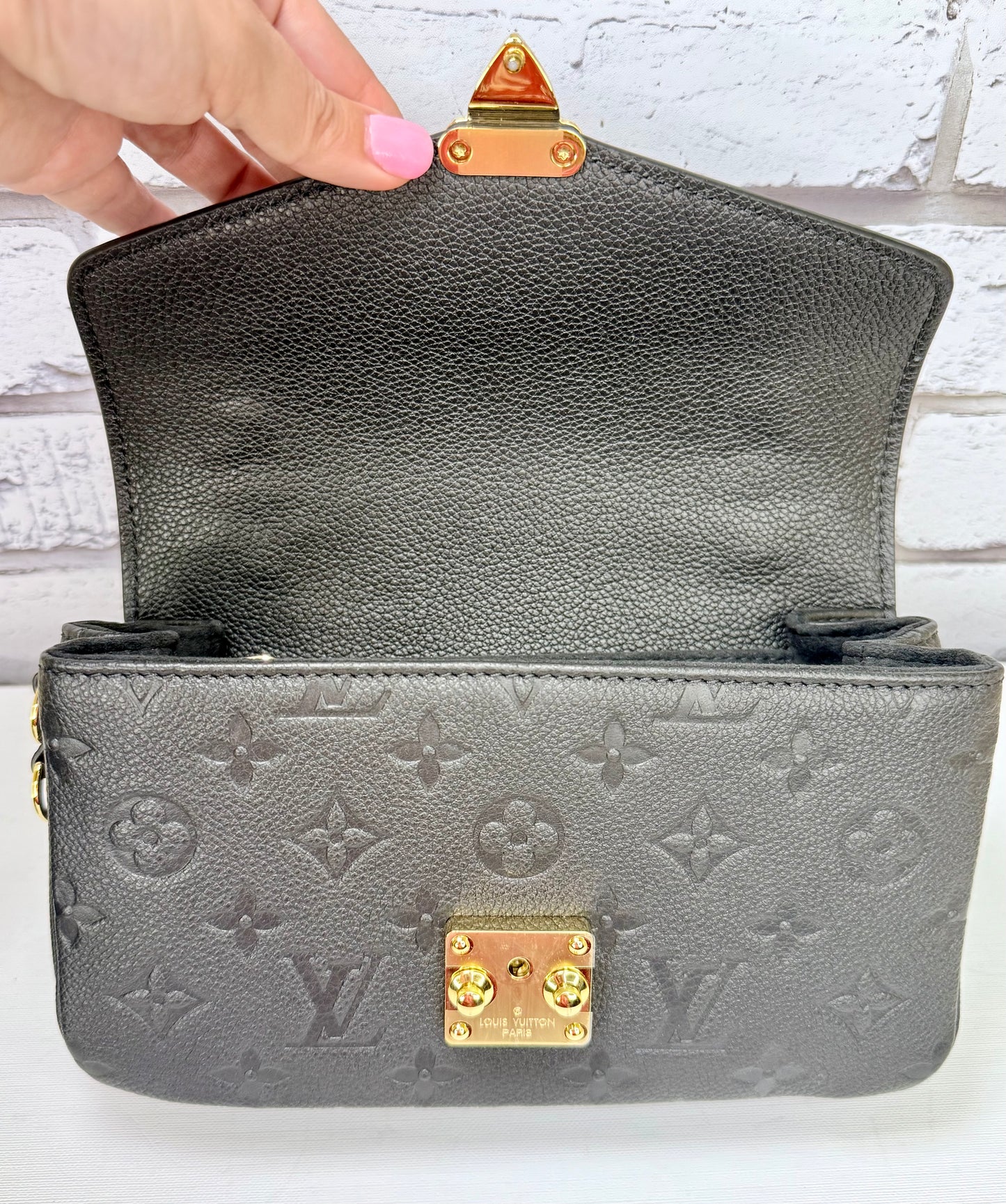 Louis Vuitton Empreinte Leather Metis East West (Black) - Like New/Unused