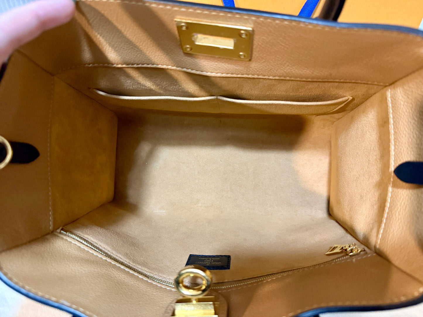 Louis Vuitton On My Side Black/Monogram