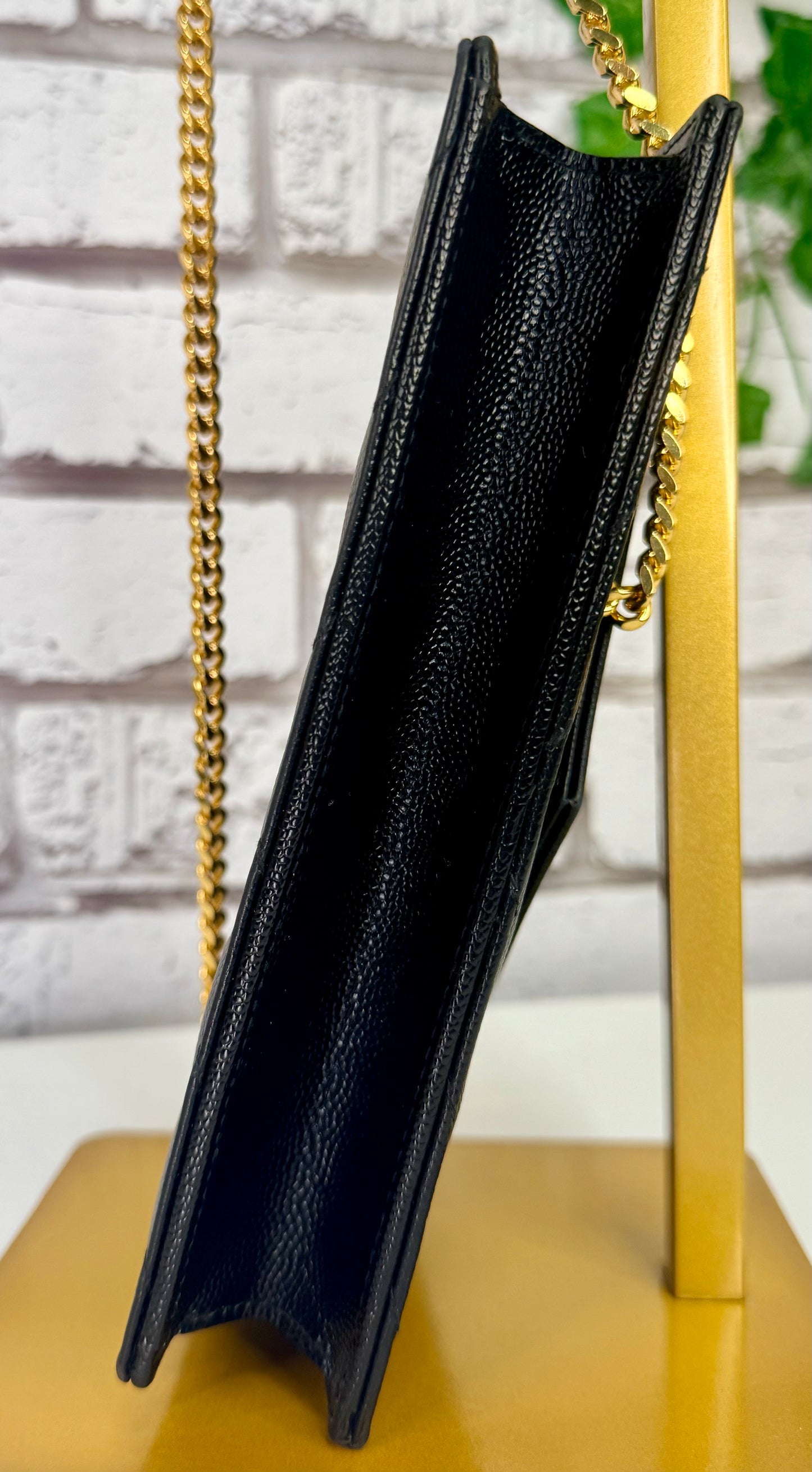 Saint Laurent Grained Leather Cassandre Wallet On Chain - Great/Excellent