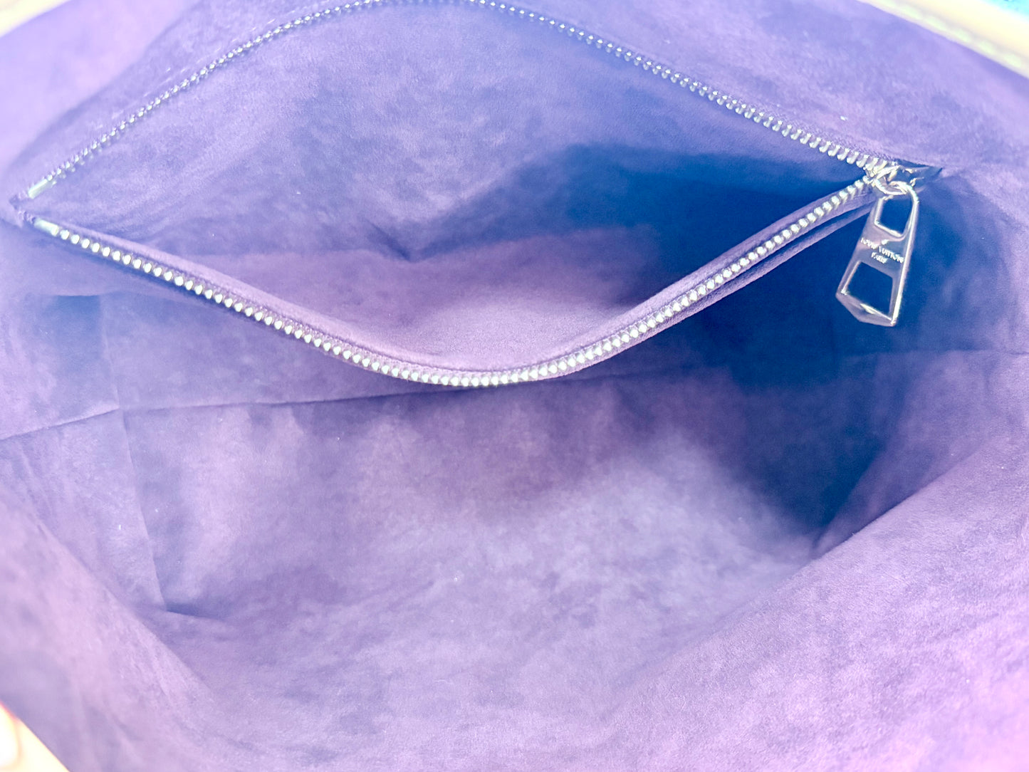 Louis Vuitton Carryall PM (Monogram) - Like New