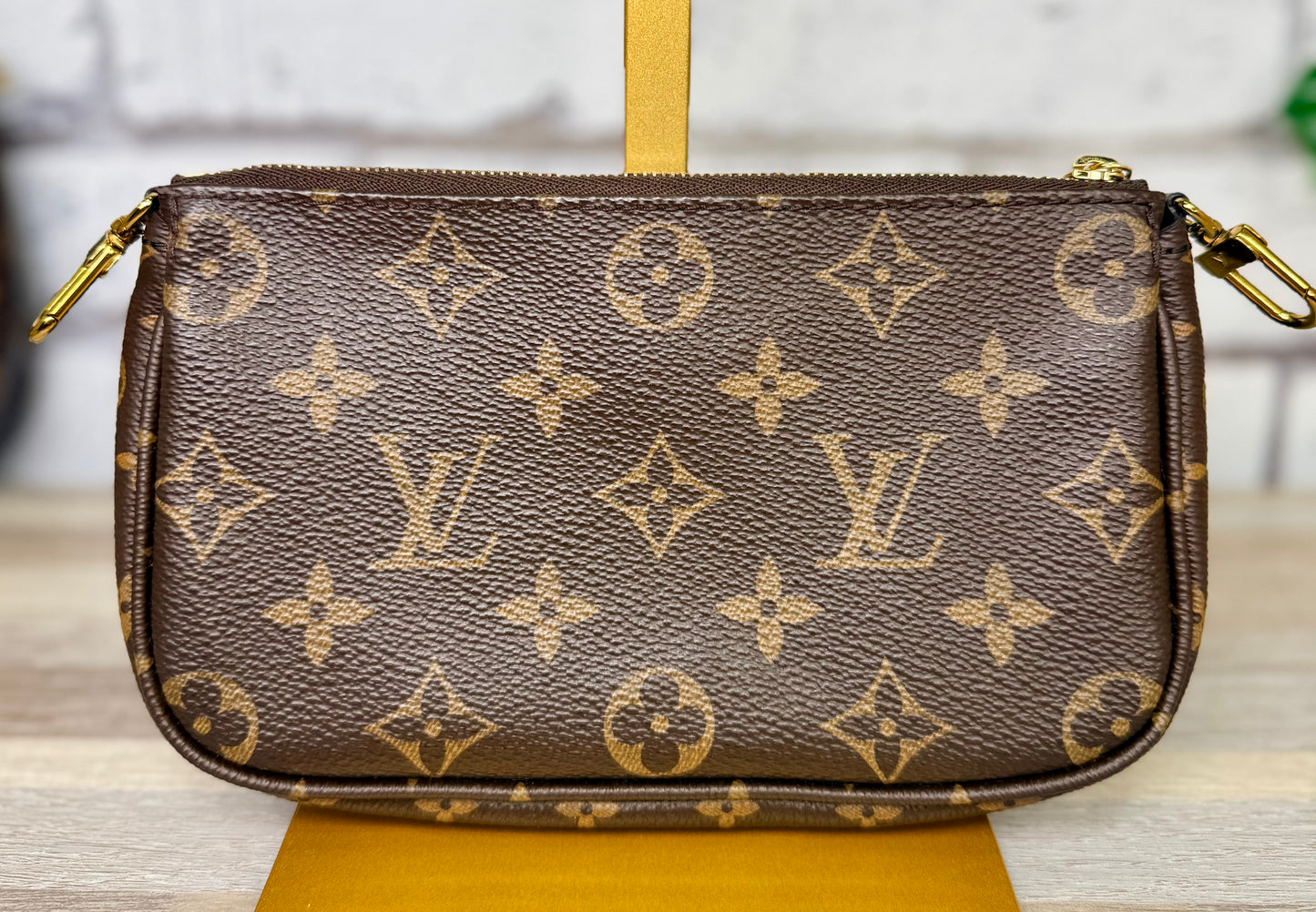 Pre-Owned Louis Vuitton Multi Pochette Accessoires (Pink)