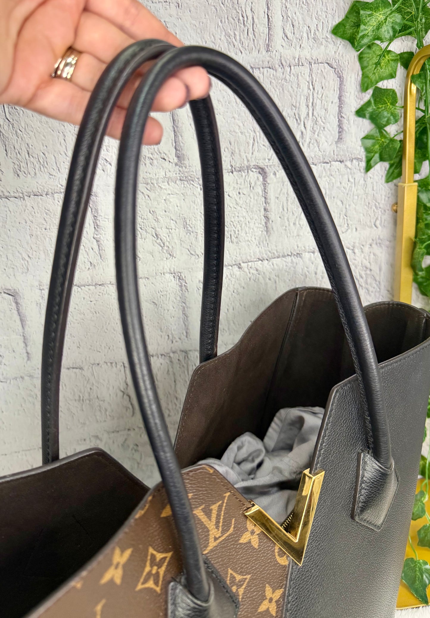 Louis Vuitton Kimono (Monogram/Black)