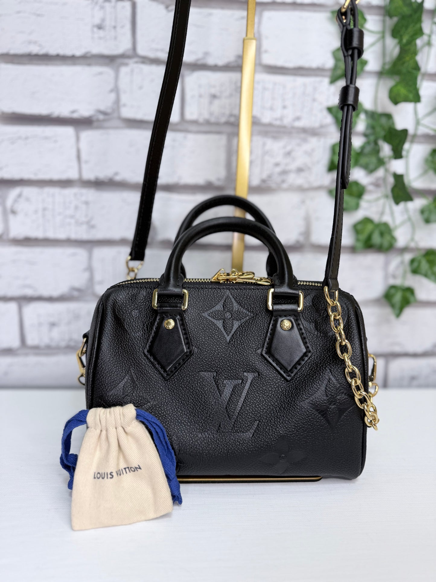 Louis Vuitton Empreinte Speedy 20 Bandouliere - Like New