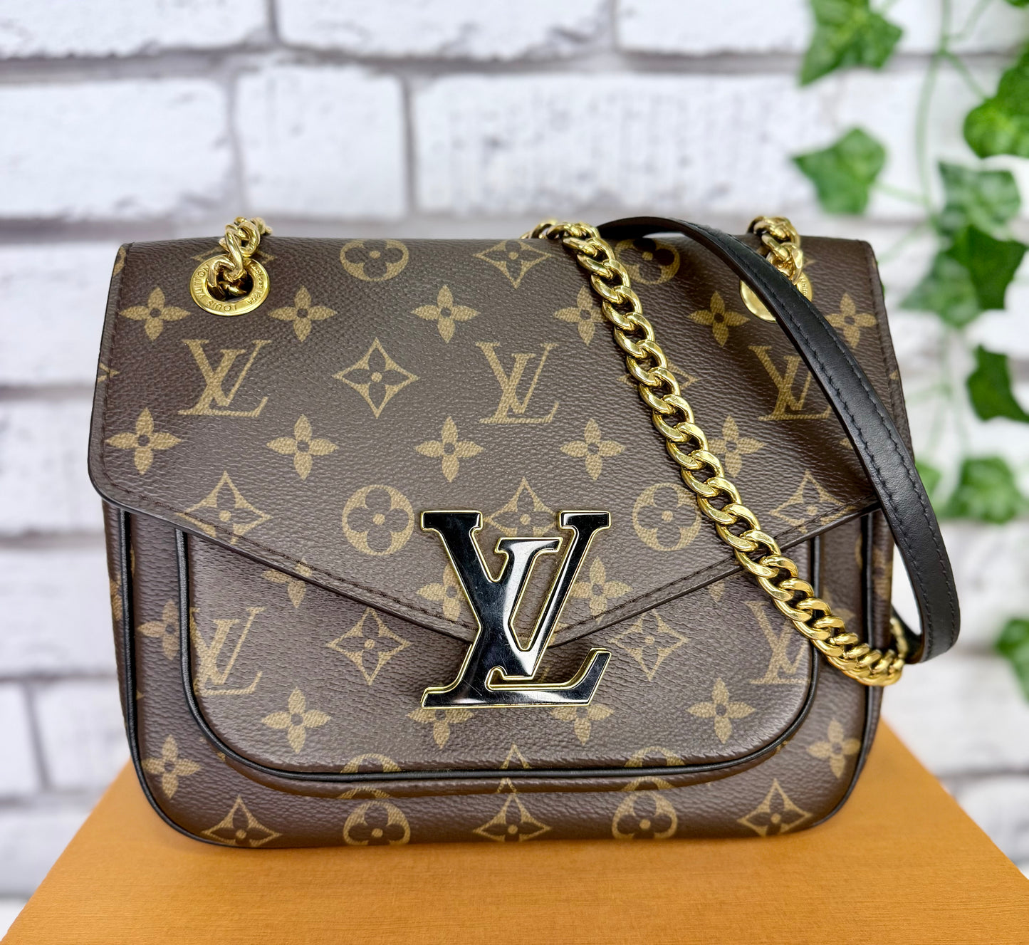 Louis Vuitton Passy (Monogram) - Excellent (Arriving Soon)