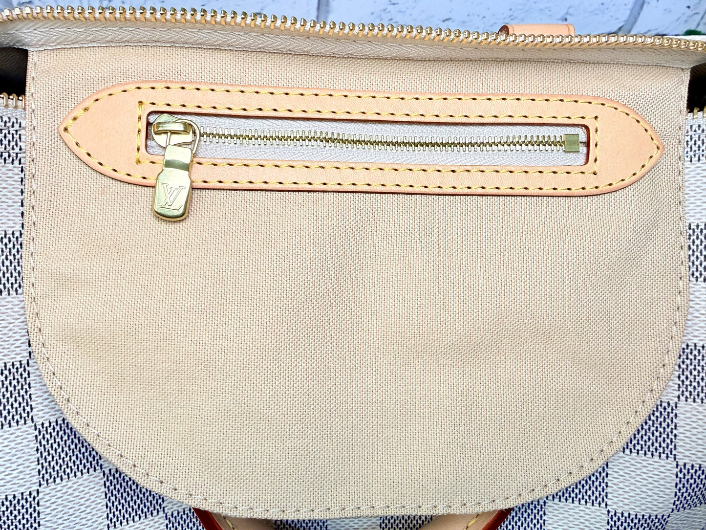 Louis Vuitton Damier Azur Speedy 25