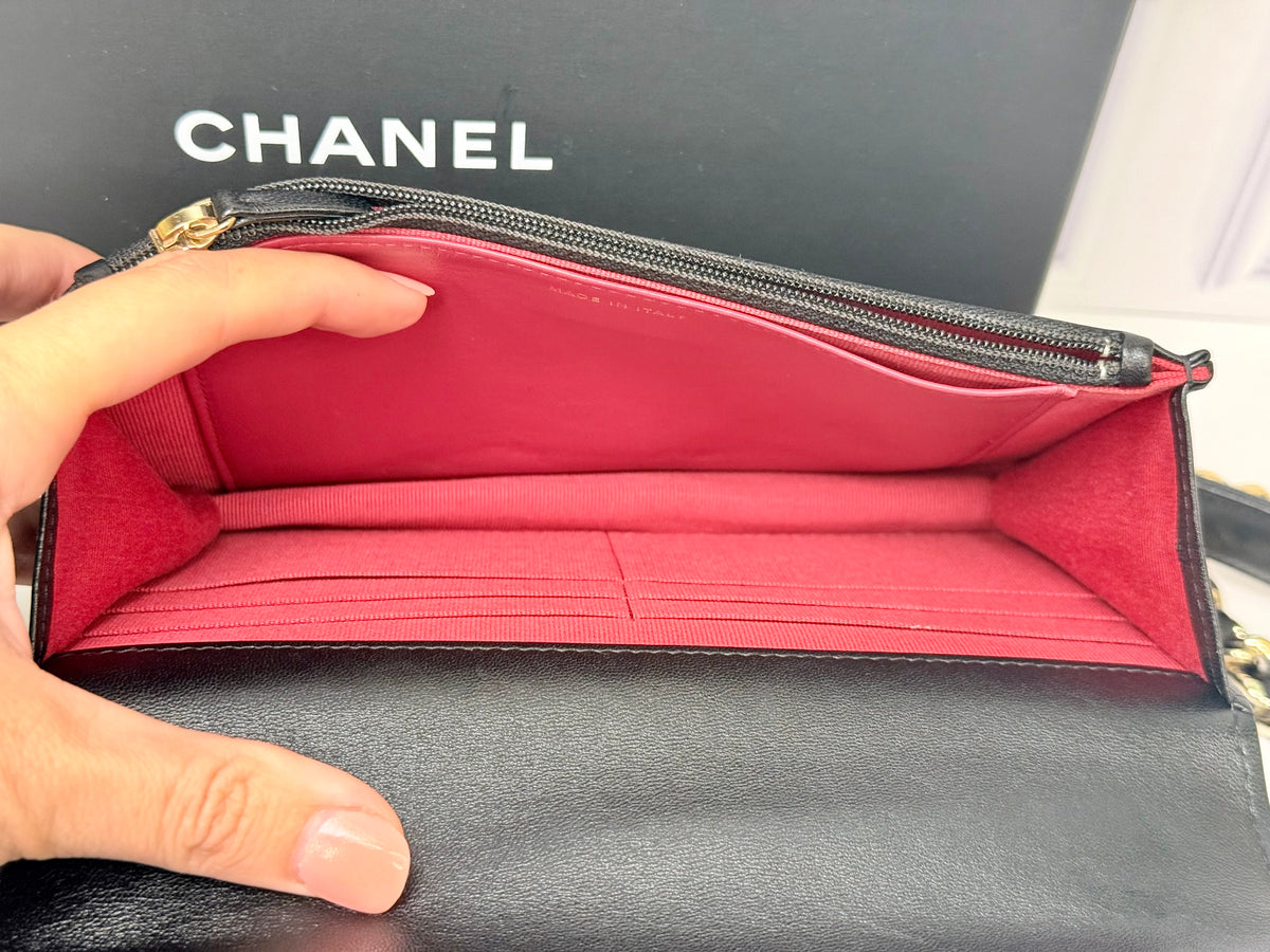 Chanel 19 Lambskin WOC (Black) - Excellent