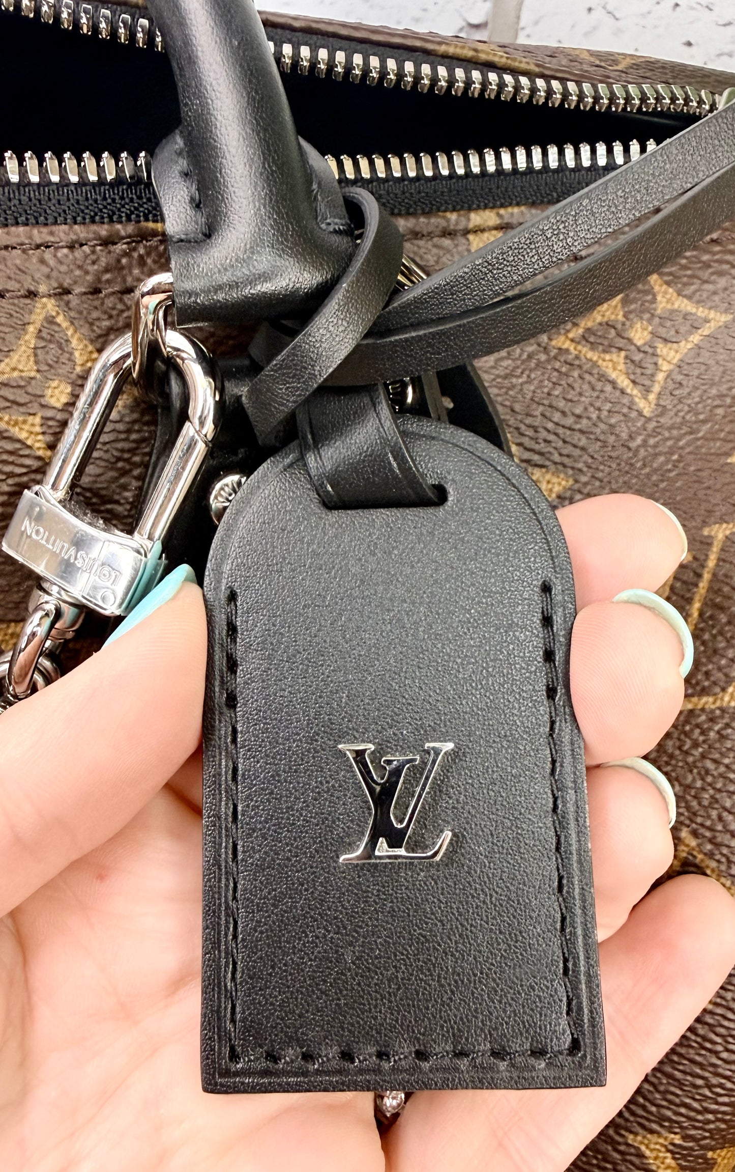 Pre-Owned Louis Vuitton Soft Speedy Dark 30