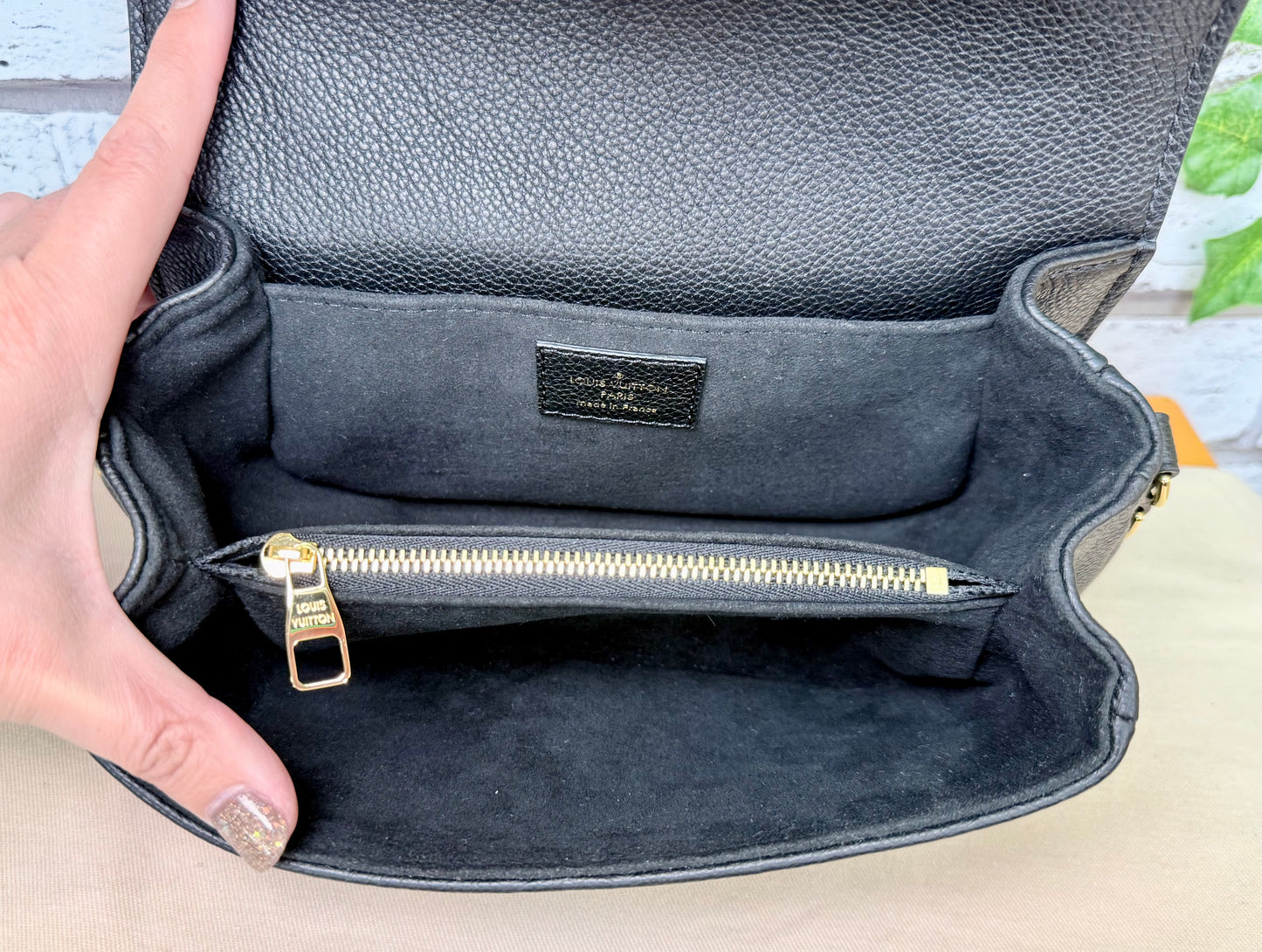 Louis Vuitton Empreinte Leather Metis East West (Black) - Pristine