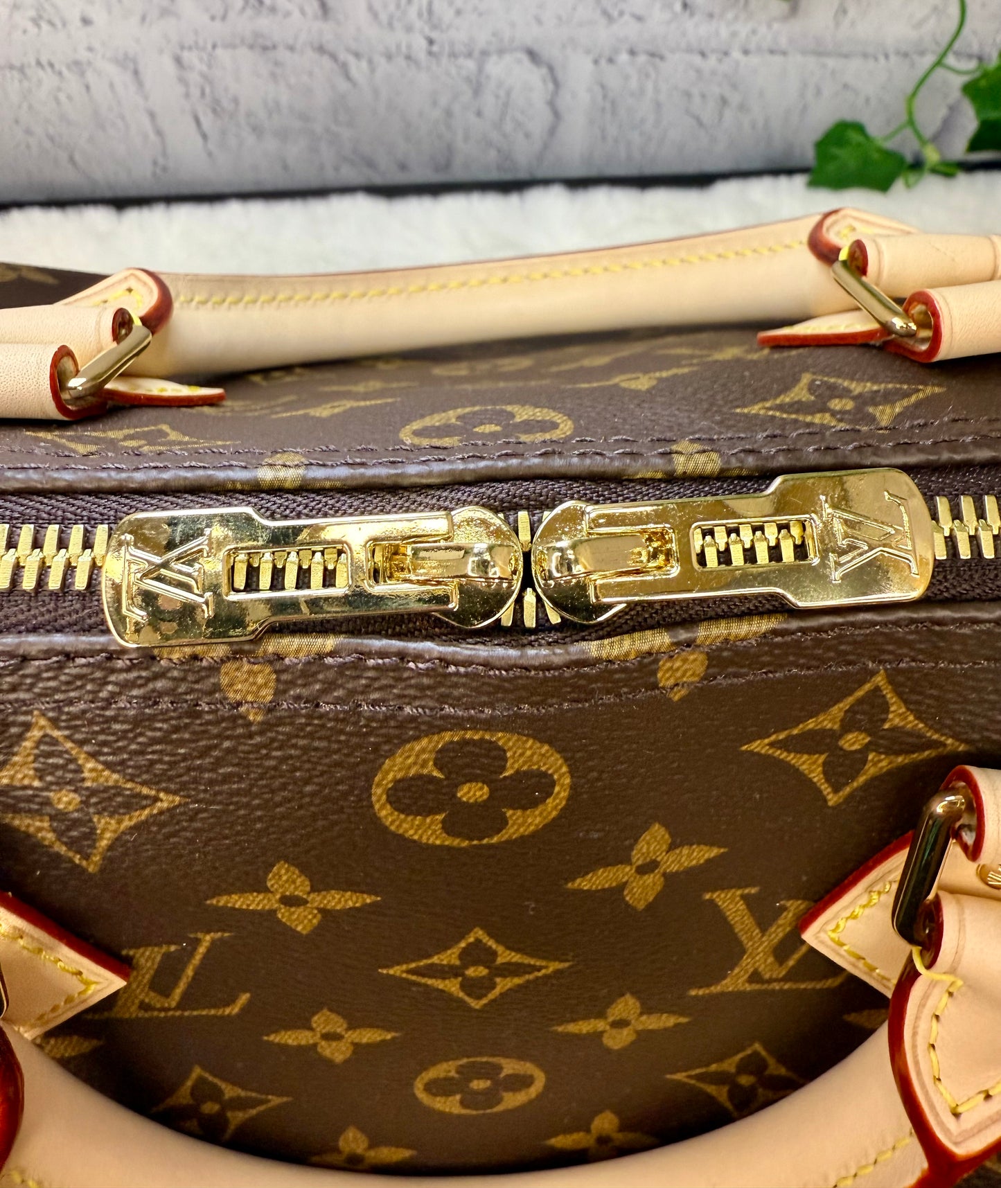 Louis Vuitton Monogram Speedy 30 Bandouliere