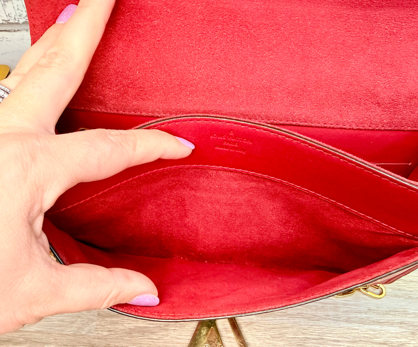 Louis Vuitton Calfskin Chain Louise MM - Raspberry