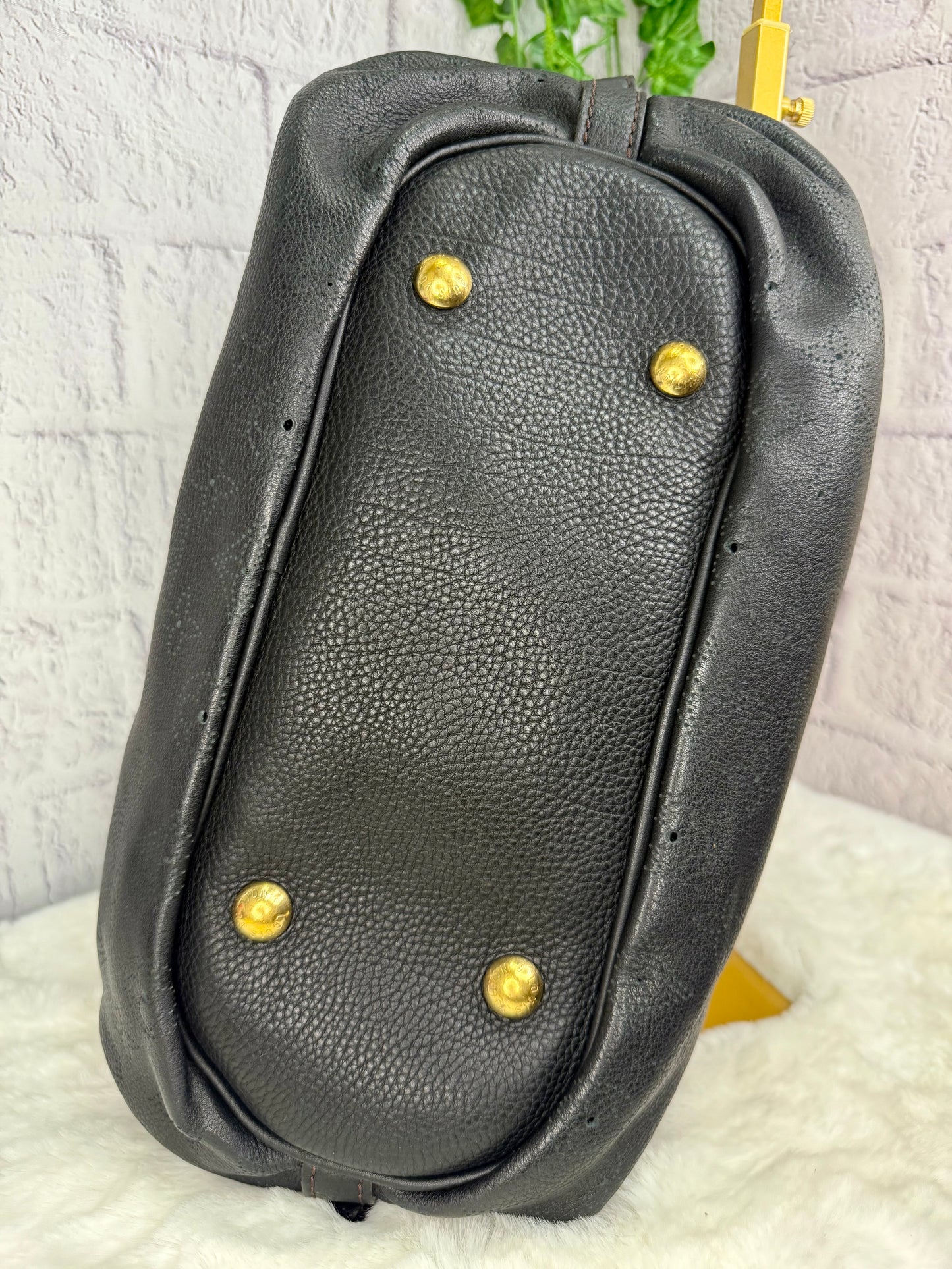 Louis Vuitton Black Mahina Leather XS Hobo