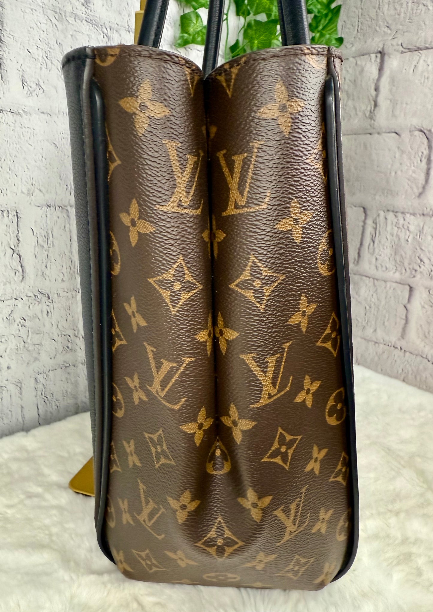 Louis Vuitton Kimono (Monogram/Black)