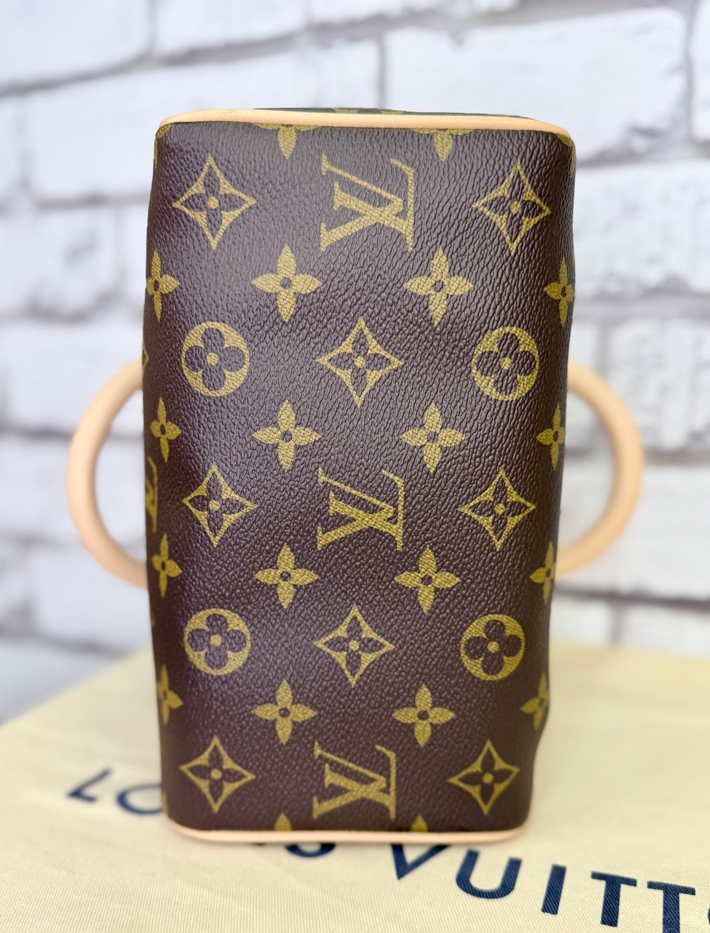 Louis Vuitton Speedy 20 Bandouliere (Monogram) - Like New/Unused