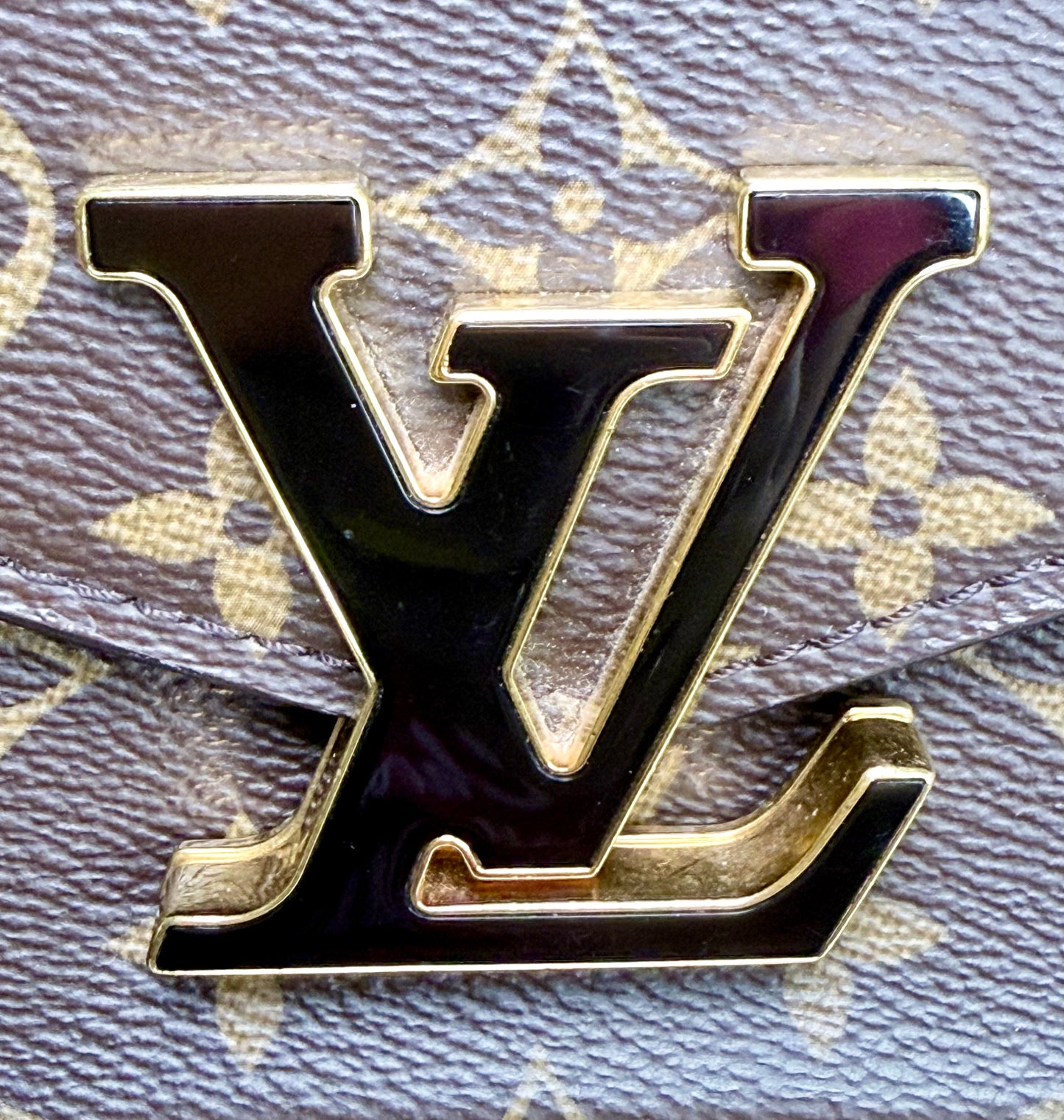 Louis Vuitton Passy (Monogram) - Excellent