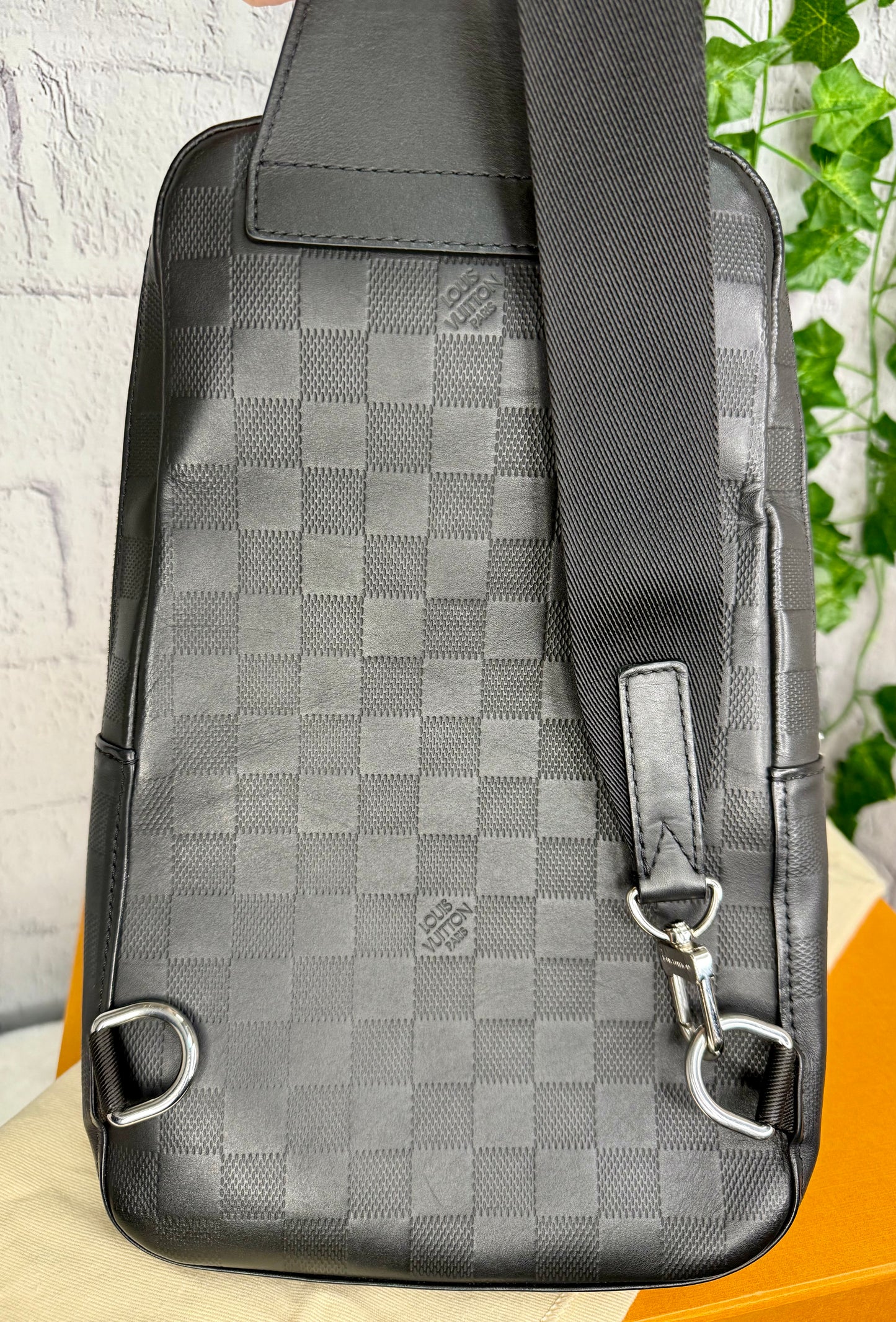 Louis Vuitton Damier Infini Onyx Avenue Sling Bag