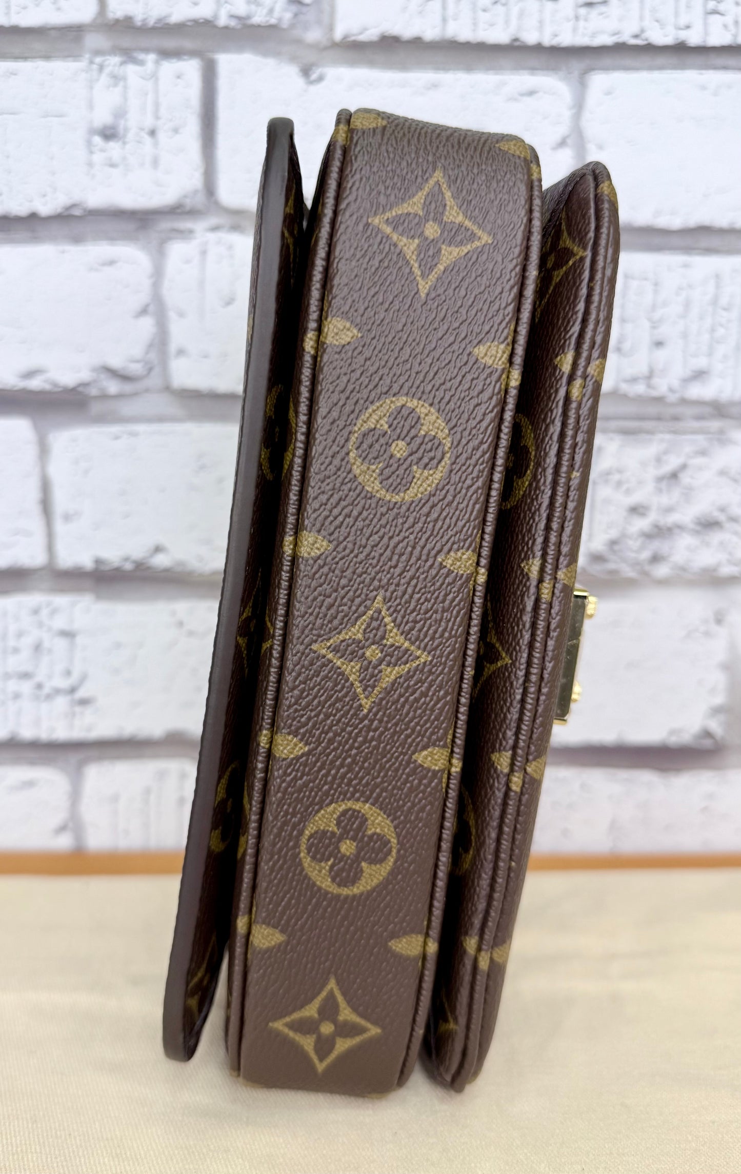 Louis Vuitton Metis East West (Monogram) - Pristine