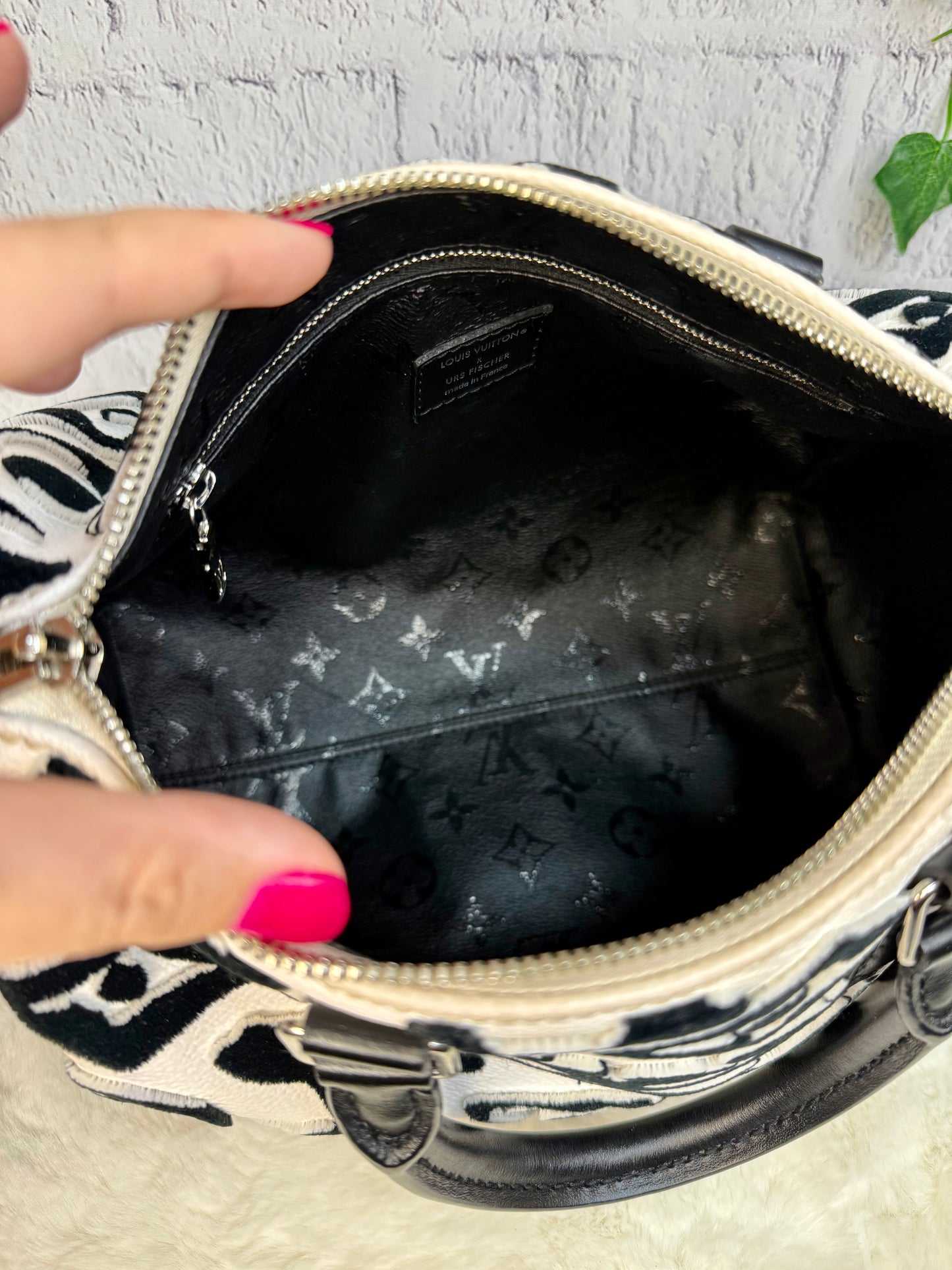 Louis Vuitton x Urs Fischer Limited Edition Speedy 25 Bandouliere