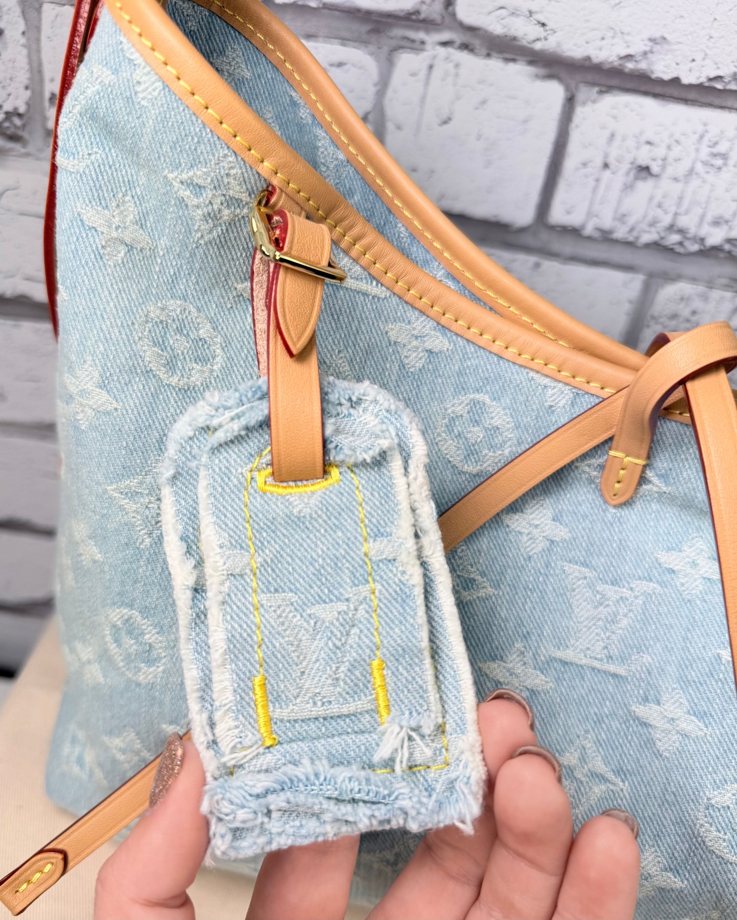 Louis Vuitton Carryall PM w/ Pouch (Sky Blue Denim) - Pristine