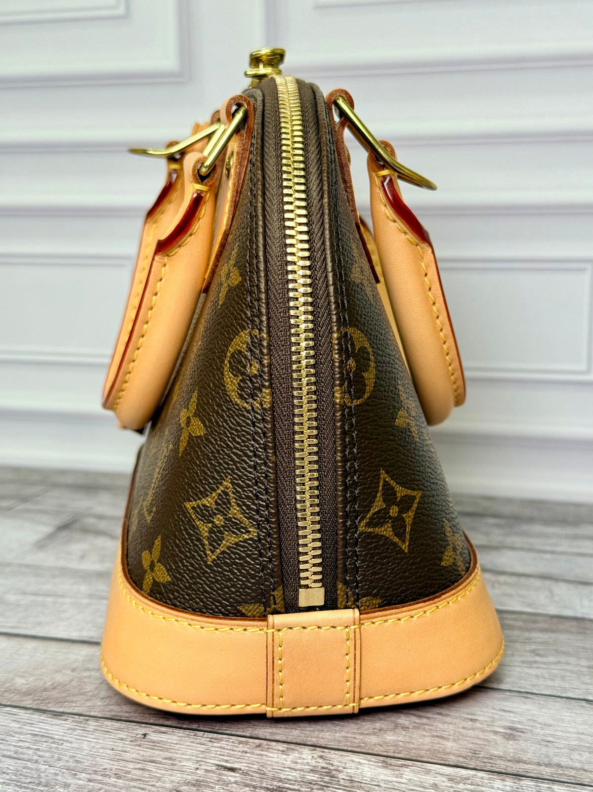 Louis Vuitton Alma BB (Monogram) - Like New