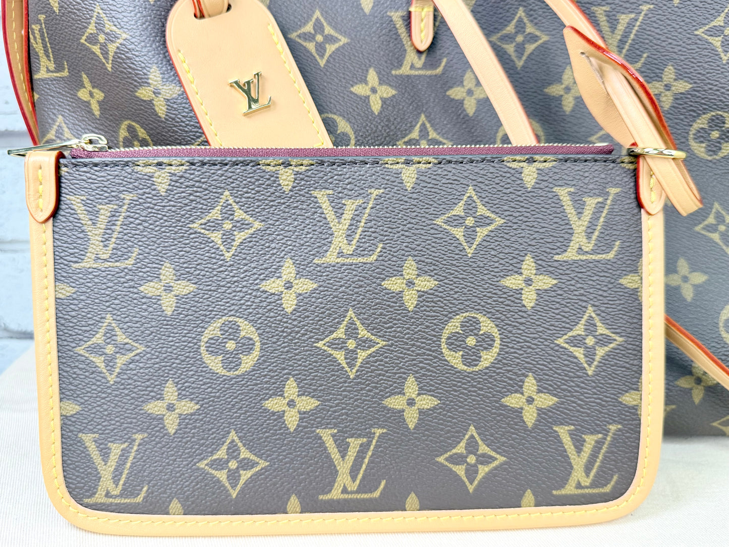 Louis Vuitton Carryall PM (Monogram) - Like New