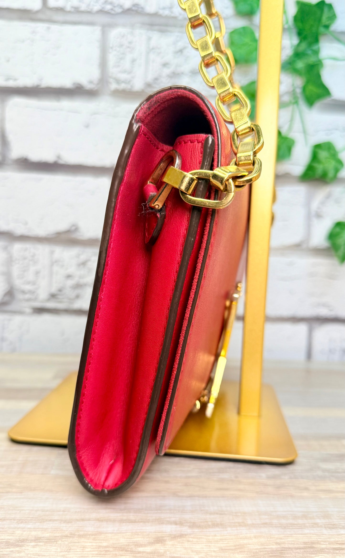 Louis Vuitton Calfskin Chain Louise MM - Raspberry