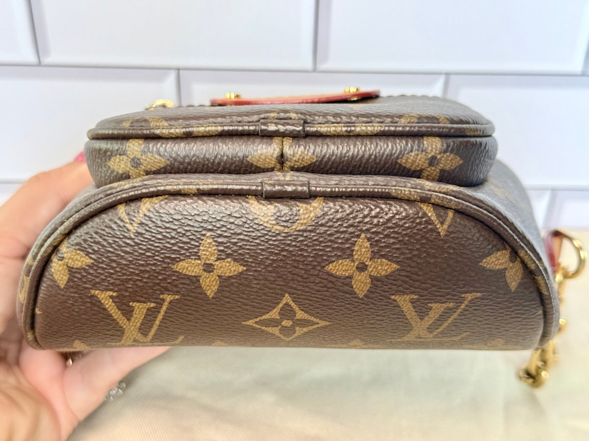 Louis Vuitton Mini Bum Bag (Monogram) - Great