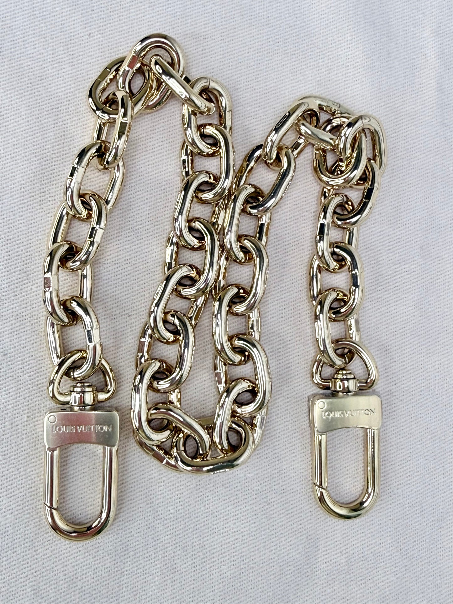 Louis Vuitton Metis East West (Monogram) - New