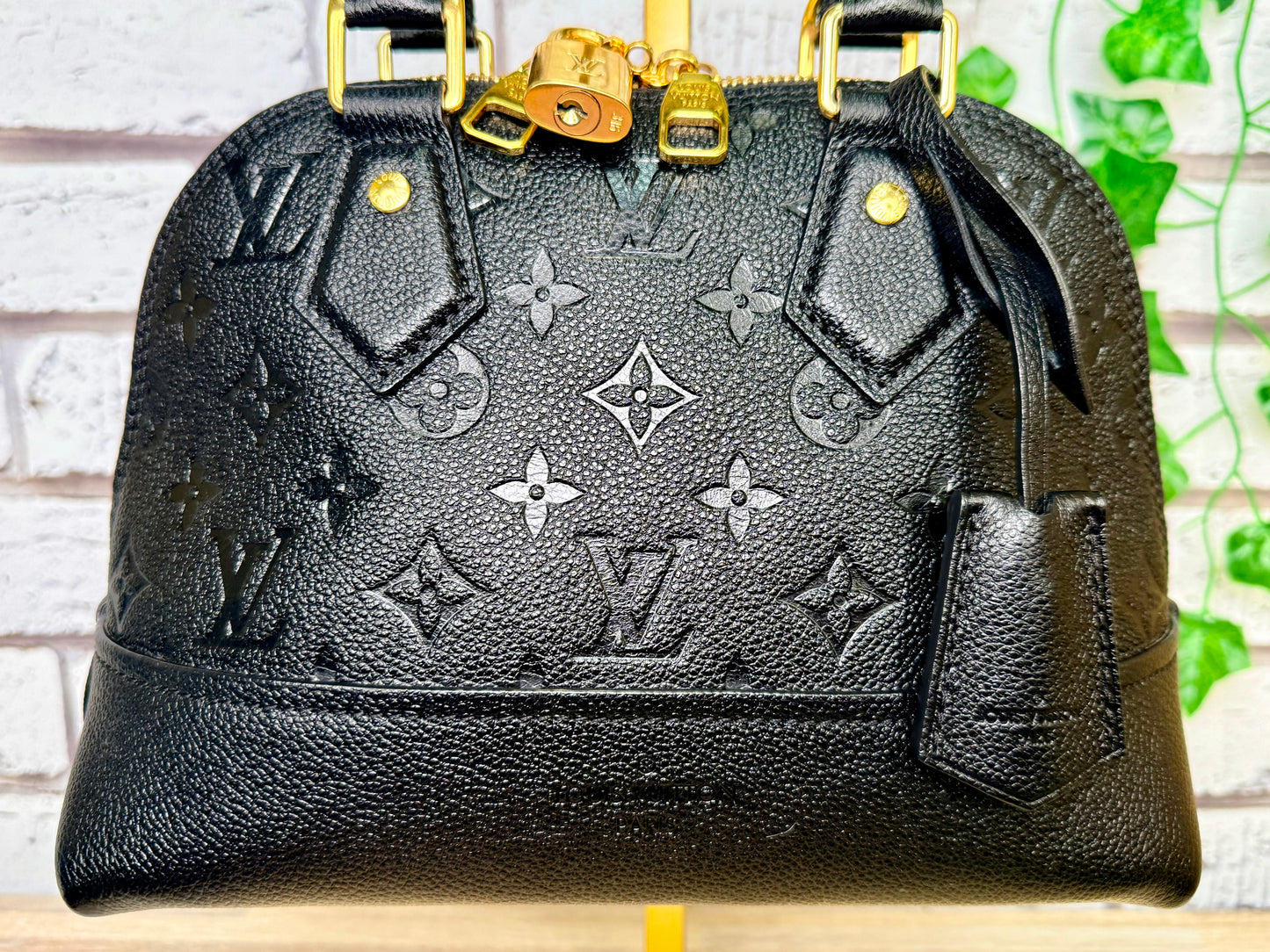 Louis Vuitton Alma BB Empreinte Leather - Black