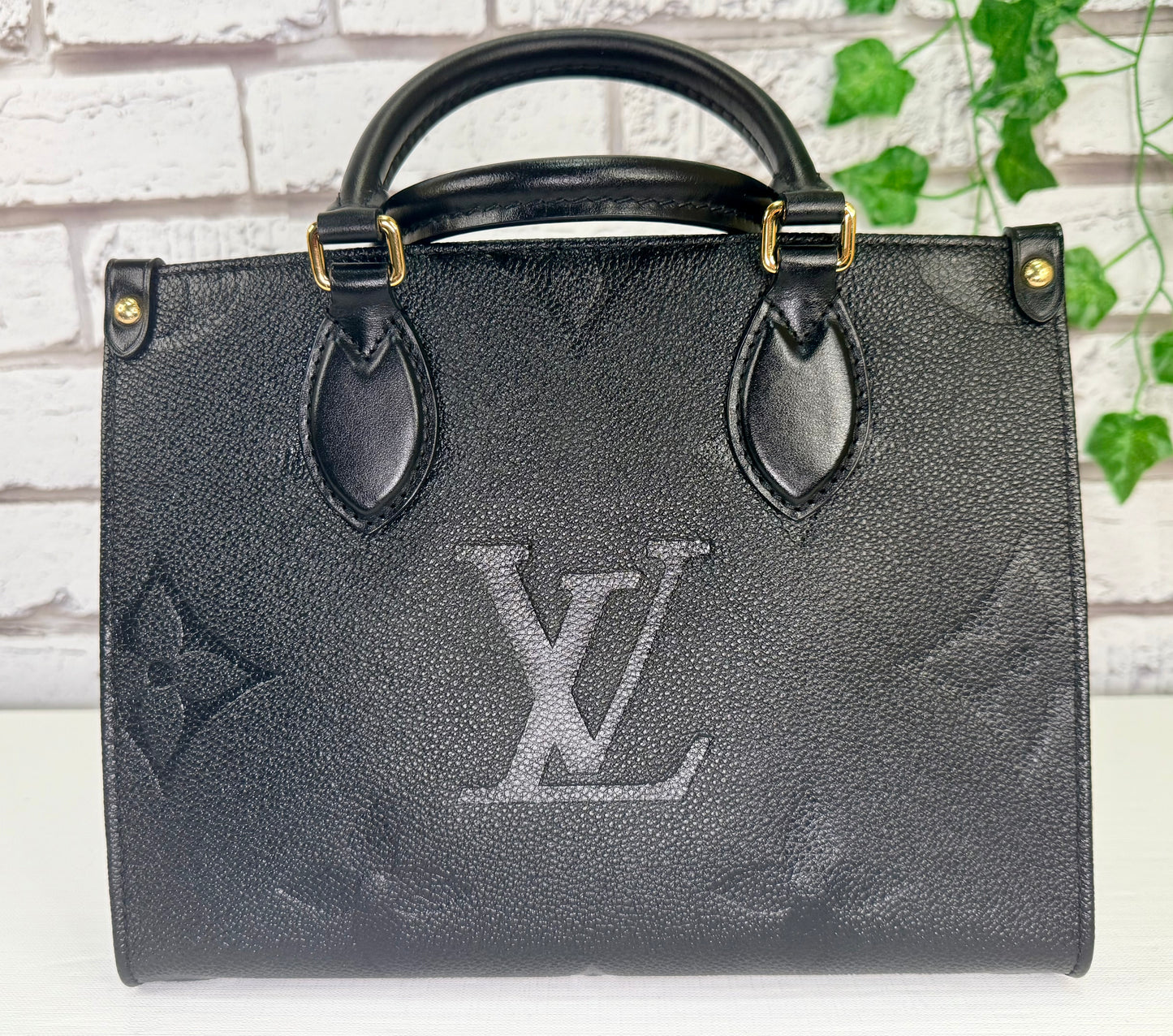 Louis Vuitton Black Empreinte On The Go PM