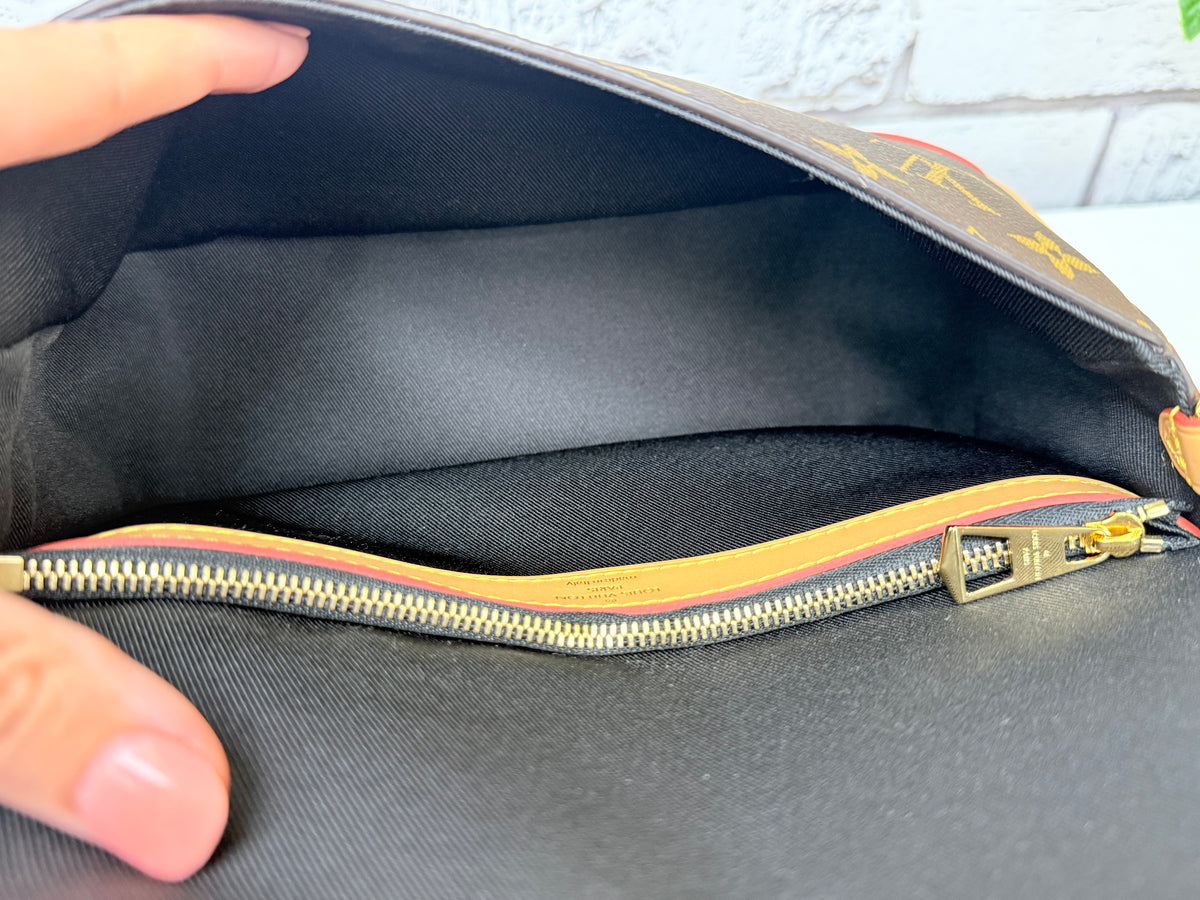 Louis Vuitton Diane (Monogram) - Like New