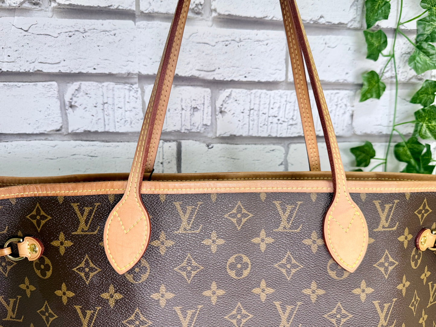 Louis Vuitton Neverfull MM w/ Pouch (Monogram/Pivoine) - Great